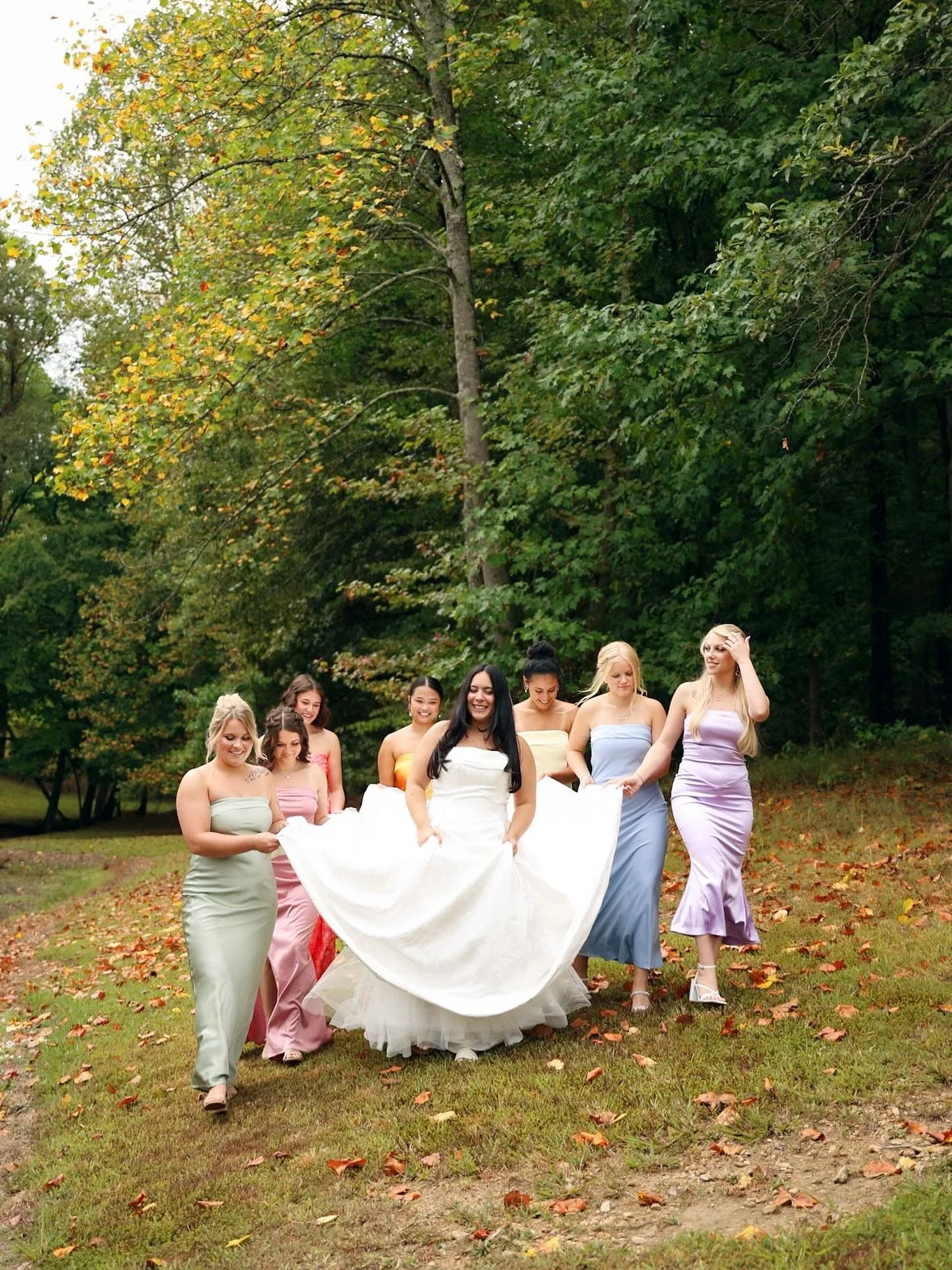 Oh how I just adore wedding days 💌💐💍
 
🎞️ Digital &amp; film from second shooting with @averyjonesphotography this September! 🫶🫶

#tennesseeweddingphotographer #summerwedding #middletnphotographer #secondshooter #film #weddingfilm #tennesseewed