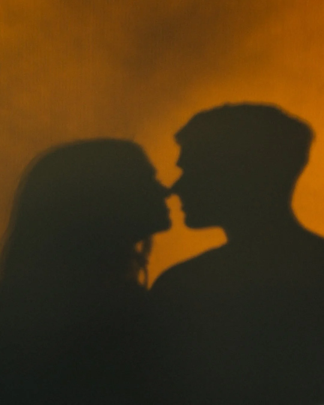 home is wherever you are 🎞️🏡🍂 @maggienix &amp; @williegoinham in their beautiful new home!! 

-
#tennesseephotographer #nashvillephotographer #couplesphotos #pinterestinspo #weddingphotographer