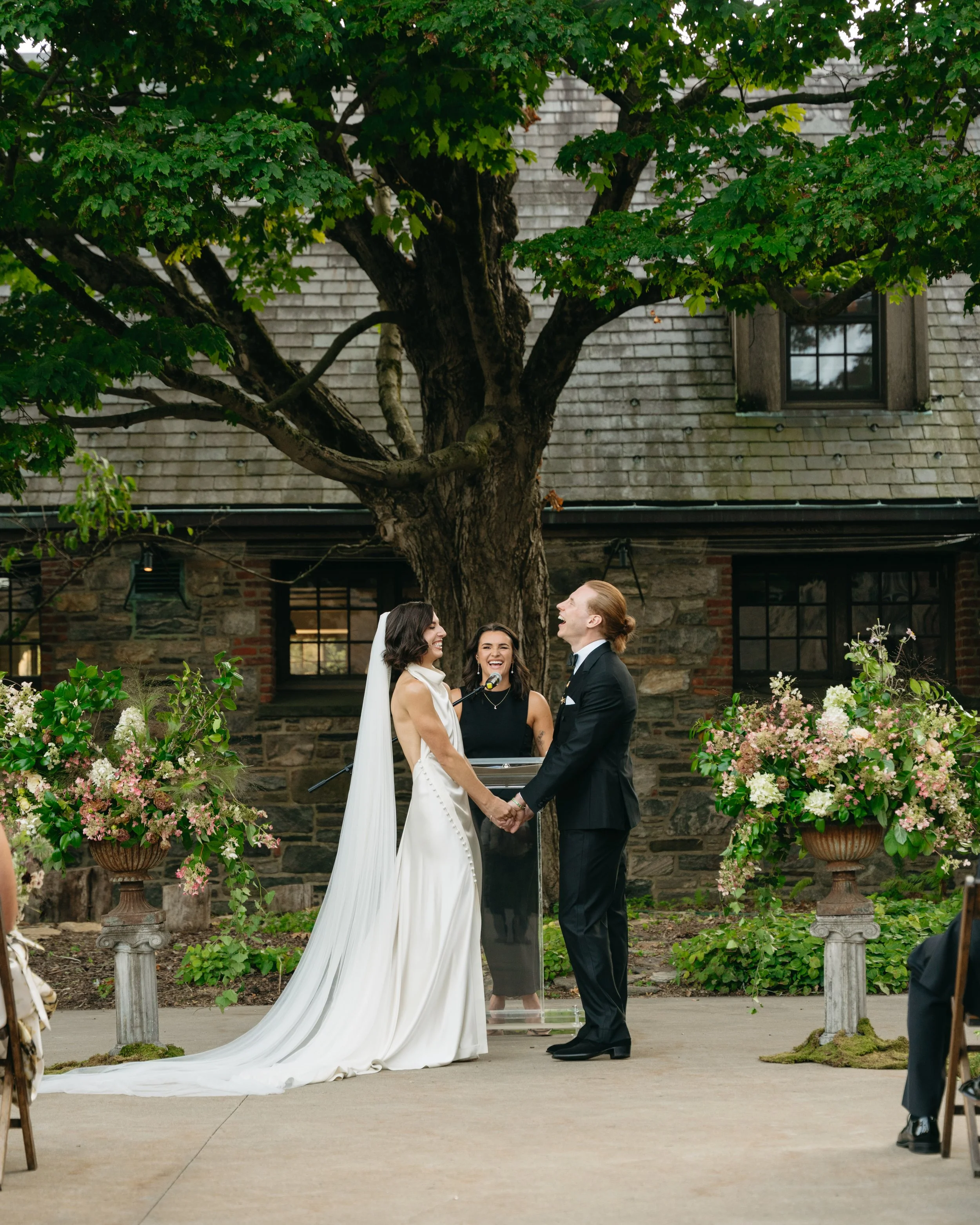 Blue-hill-at-stone-barns-august-wedding-27.jpg