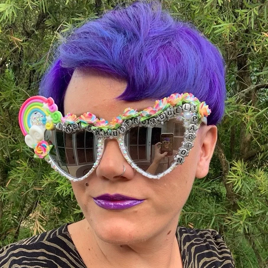 Custom Sunnies for a one-of-a-kind Woman!

#sunglassart #custom #bedazzled #blingbling