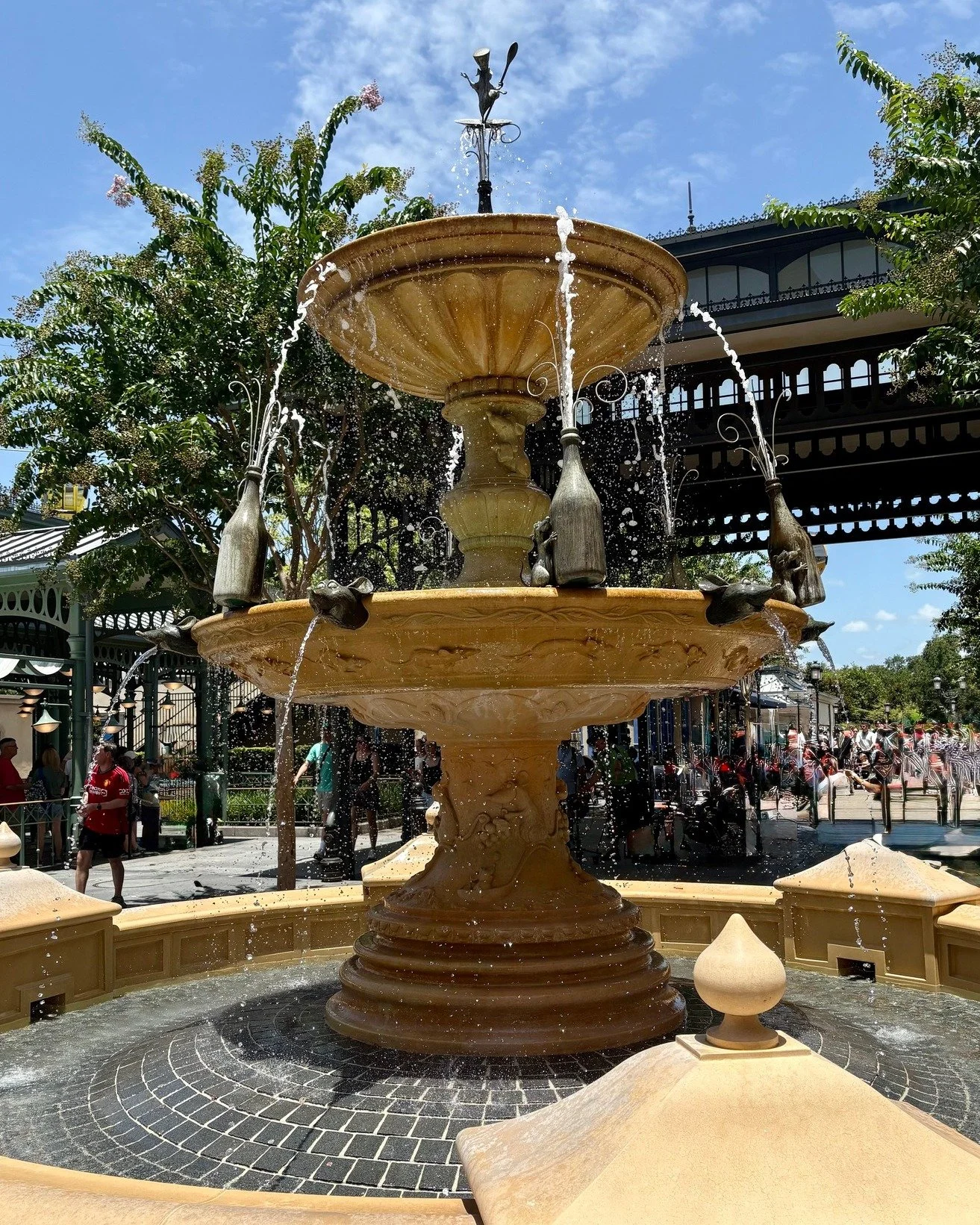 ✨ Ride Spotlight: Remy&rsquo;s Ratatouille Adventure 🐭🍴

Step into the world of Ratatouille and shrink down to the size of a rat on this delightful, 4D adventure in EPCOT&rsquo;s France Pavilion!

🎢 Why I love it:

Immersive 4D experience &ndash; 