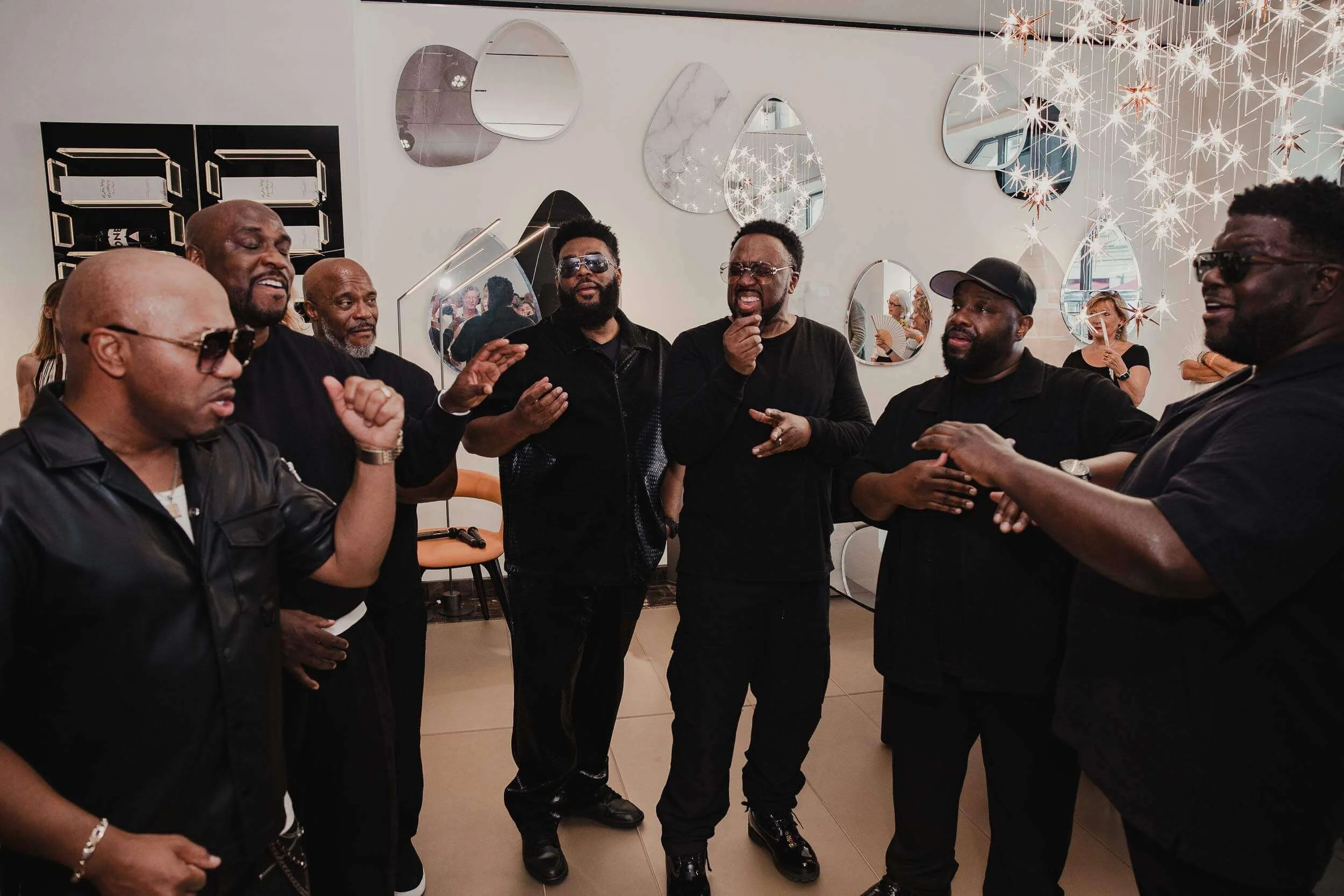 Eventfotograf-Berlin-Vernissage-Acappella-Performance.jpg