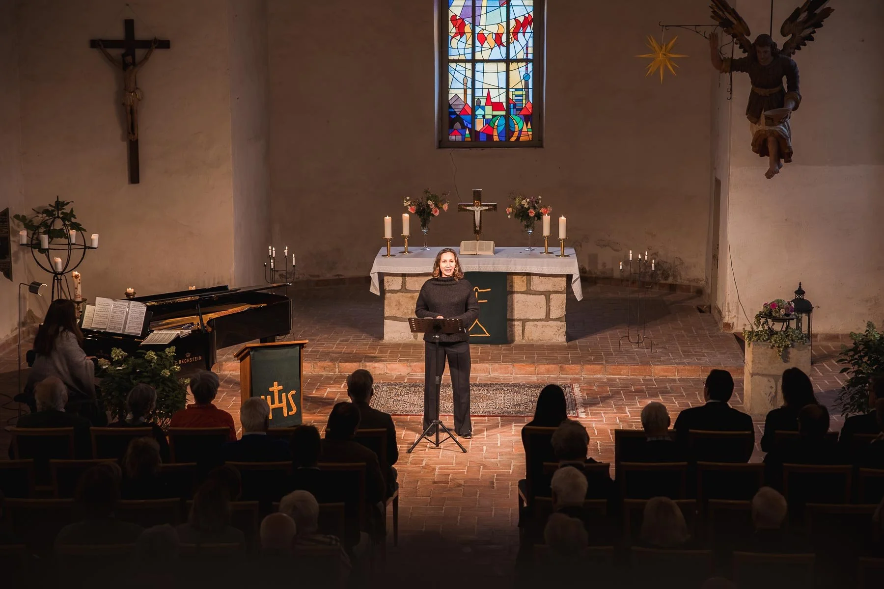 Gottesdienst zum Abschluss der Kulturtage in St. Trinitatis mit barockem Taufengel