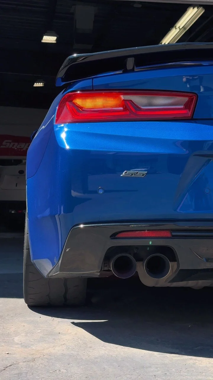 Like yak said I’d rather have the Chevy
🔹
🔹
🔹
Shout out to @kelvin_2ss for bringing the SS back to the shop! Excited to get this thing dialed in. Stay tuned to see what’s happening next!
#azcars #chevyss #chevyperformance #camarofami
