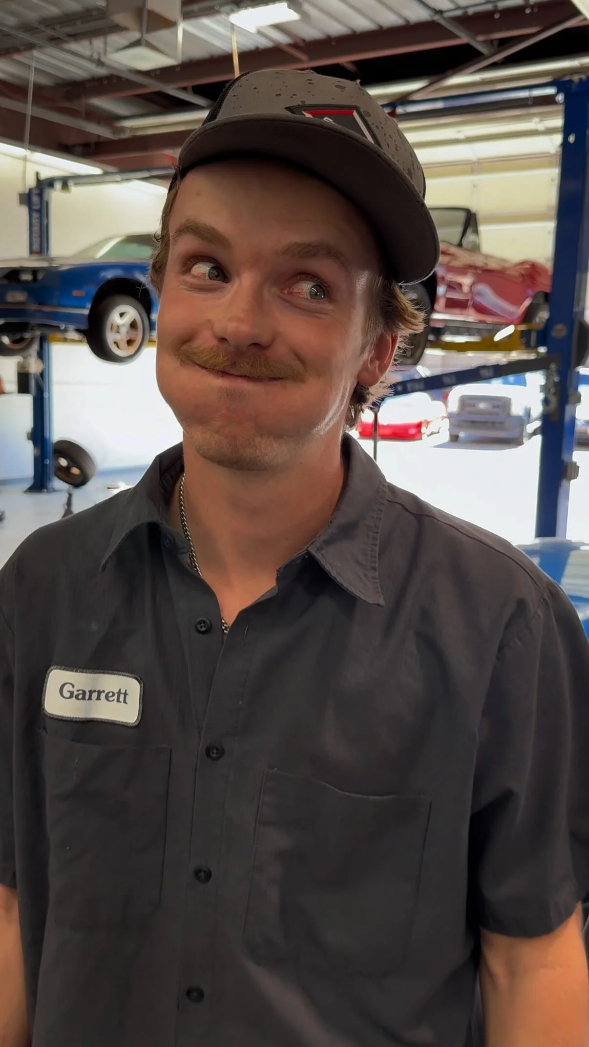 “It’s an organized chaos”
•
•
•
How’s the fastest tech got the messiest toolboxes? Are yours organized or cluttered? Let us know below !
#azcarscene #carguythings #mechanicproblems #toolwatch #toolbox #carmem
