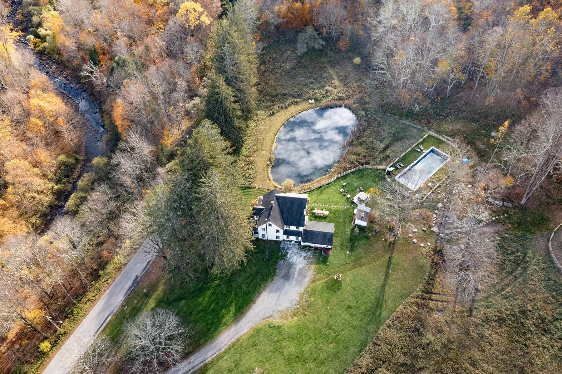 farmhouseDJI_0754.jpg