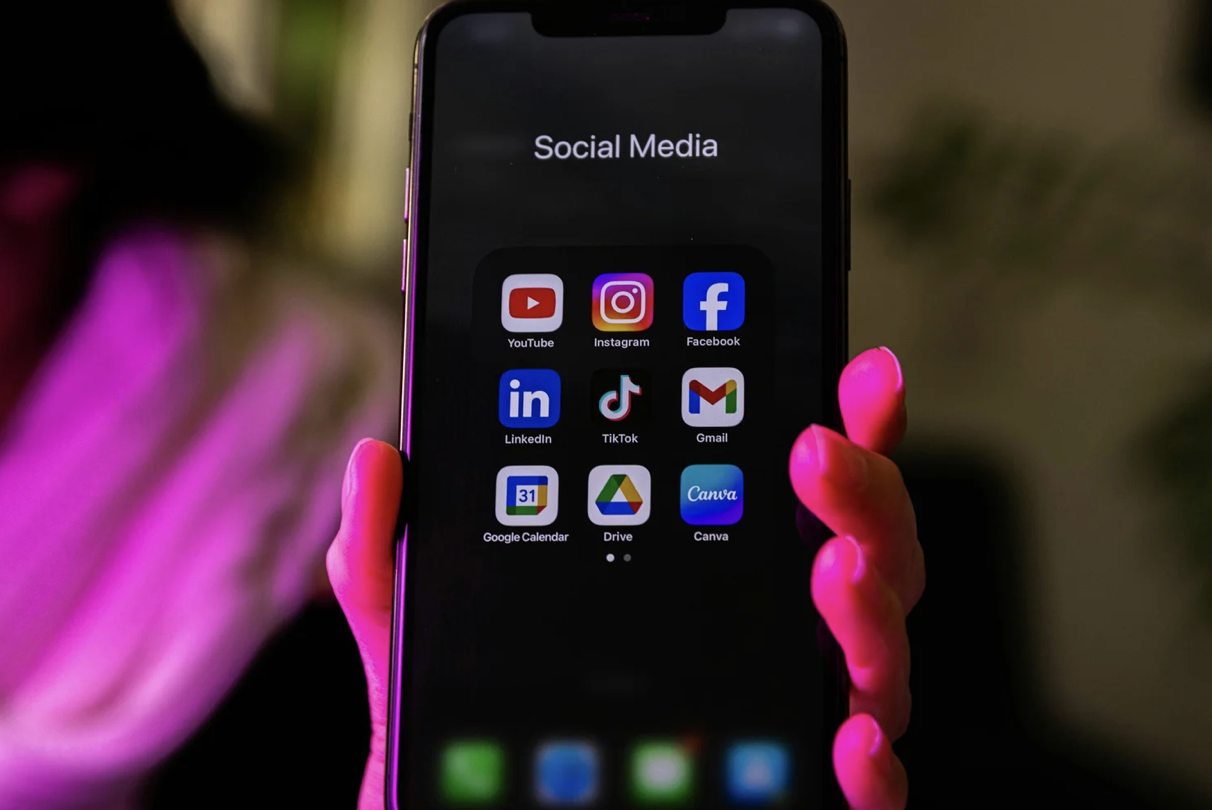 The 3-Second Rule That Makes or Breaks Your Social Media Reach