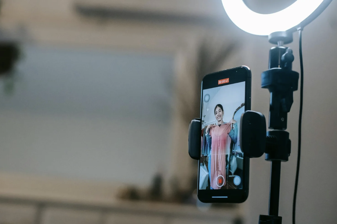 Why Your Best Performing Reel Is Probably Sitting Dead on YouTube Shorts Right Now