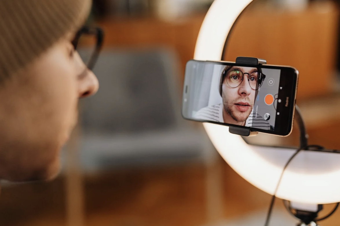 Why the Account With Worse Videos Has More Customers Than You Do