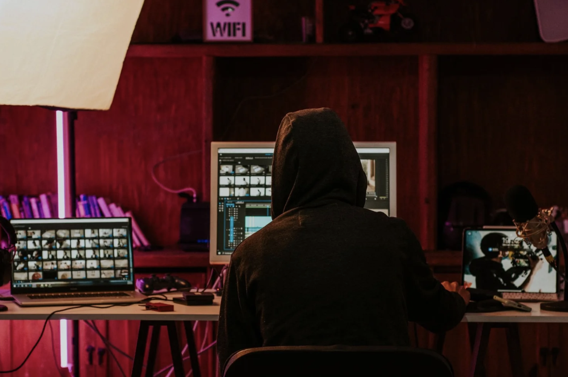 The Creators Outgrowing You Are Not More Talented, They Just Refuse to Post in Only One Place