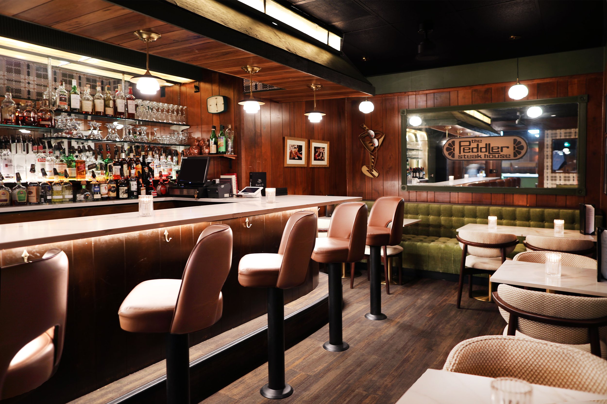 peddler-bar-4-low.jpg