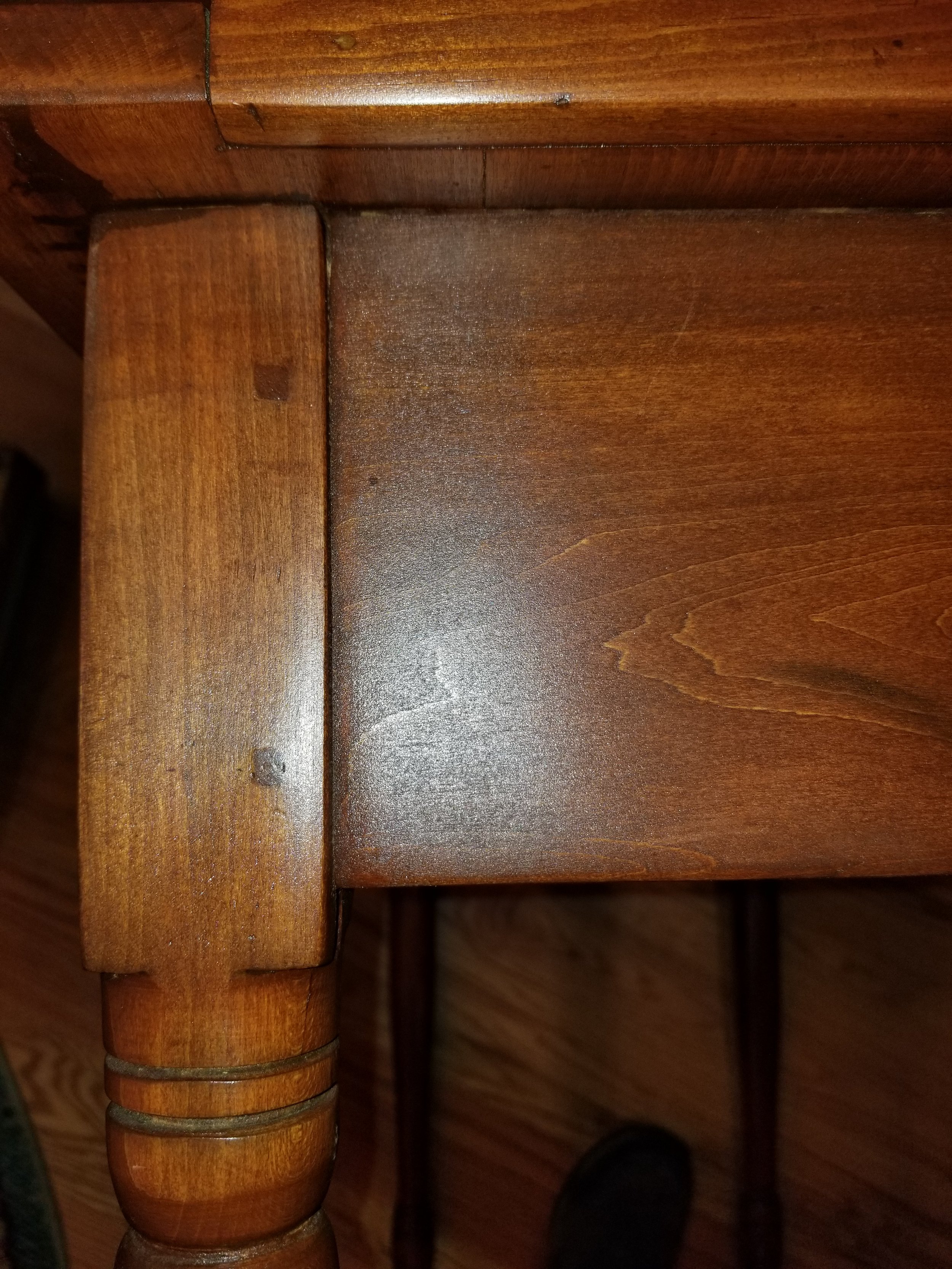 desk.2drawerPine.nailDetail.jpg