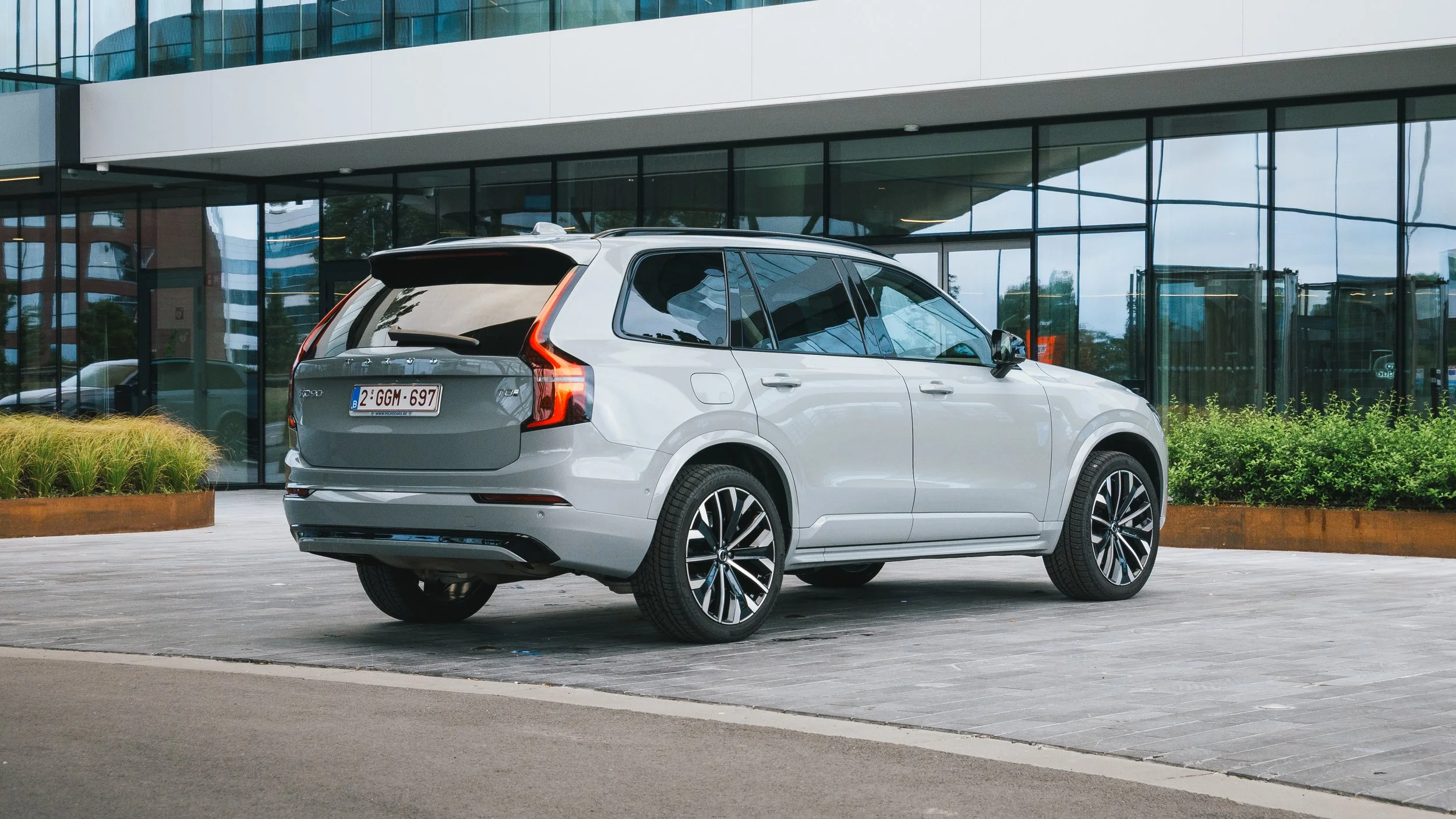 VOLVO_XC90-04.jpg