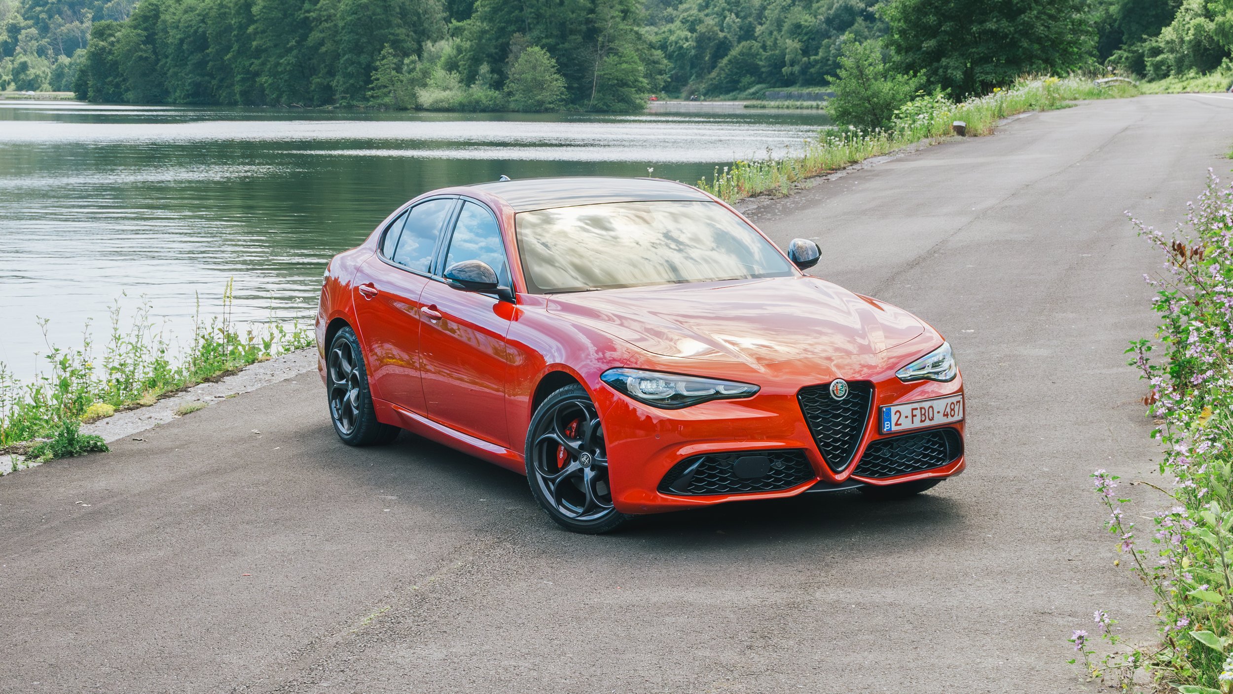 ALFA_ROMEO_GIULIA-01.jpg