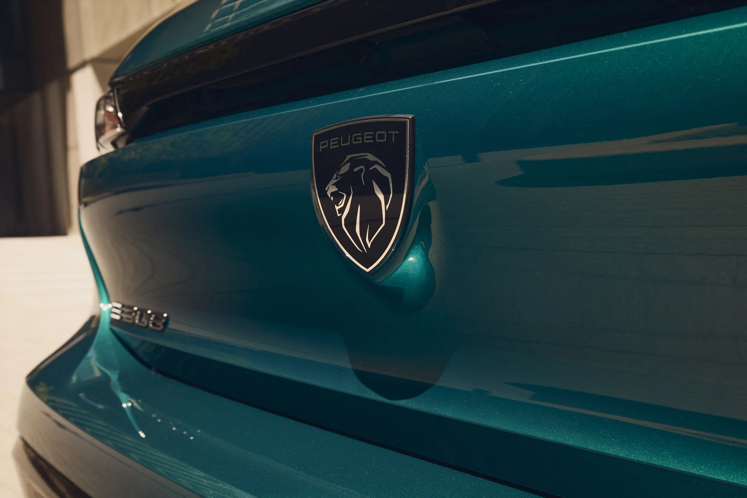 PEUGEOT_E308_2508CV_319_FR.jpg