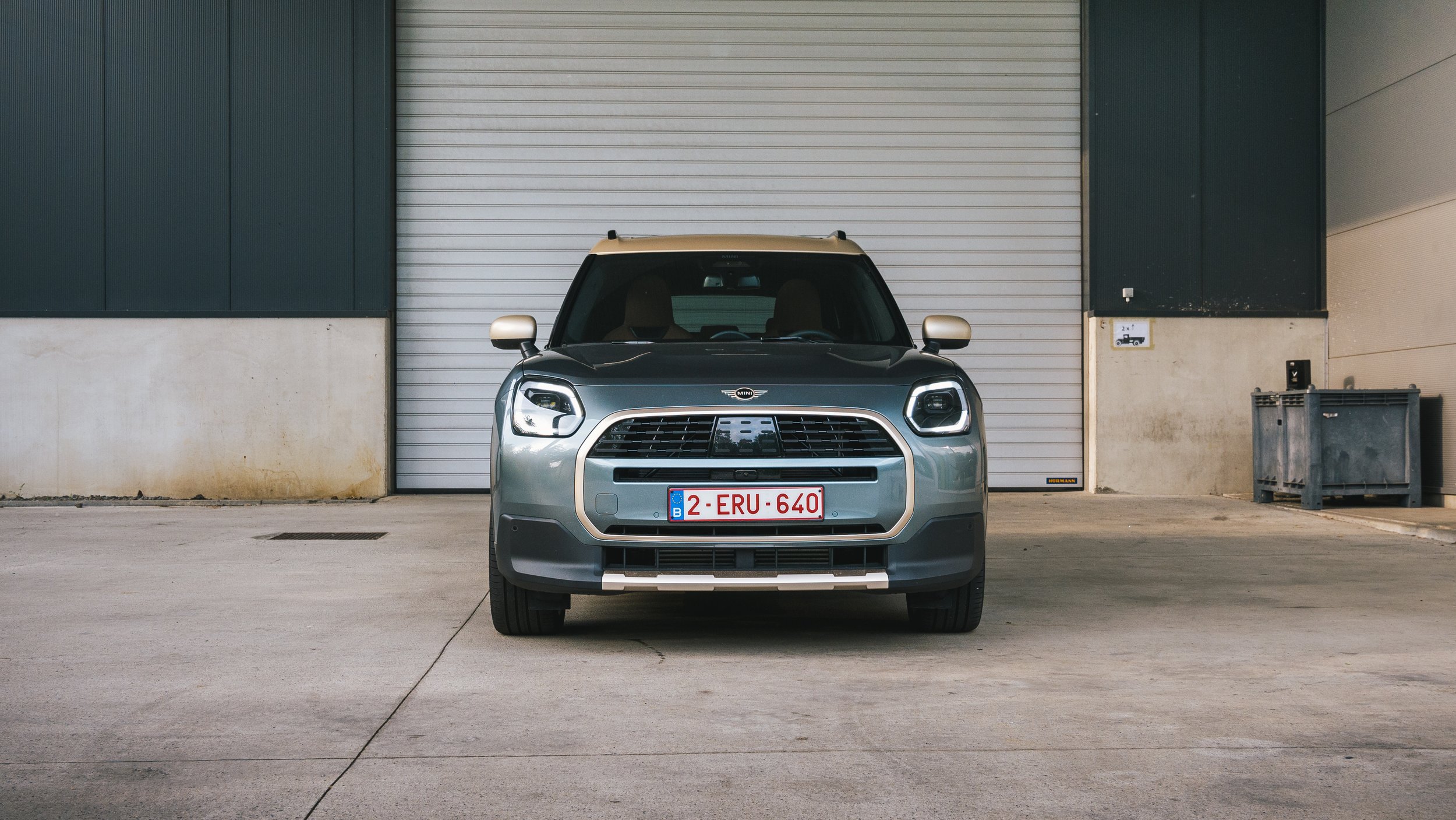 MINI-HOR-05.jpg