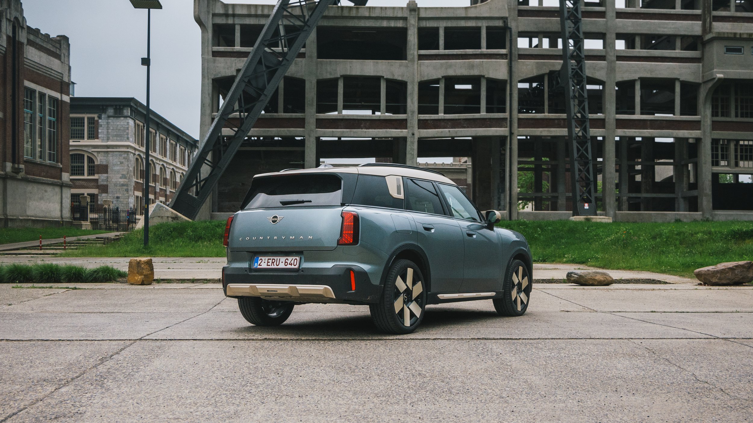 MINI-HOR-09.jpg