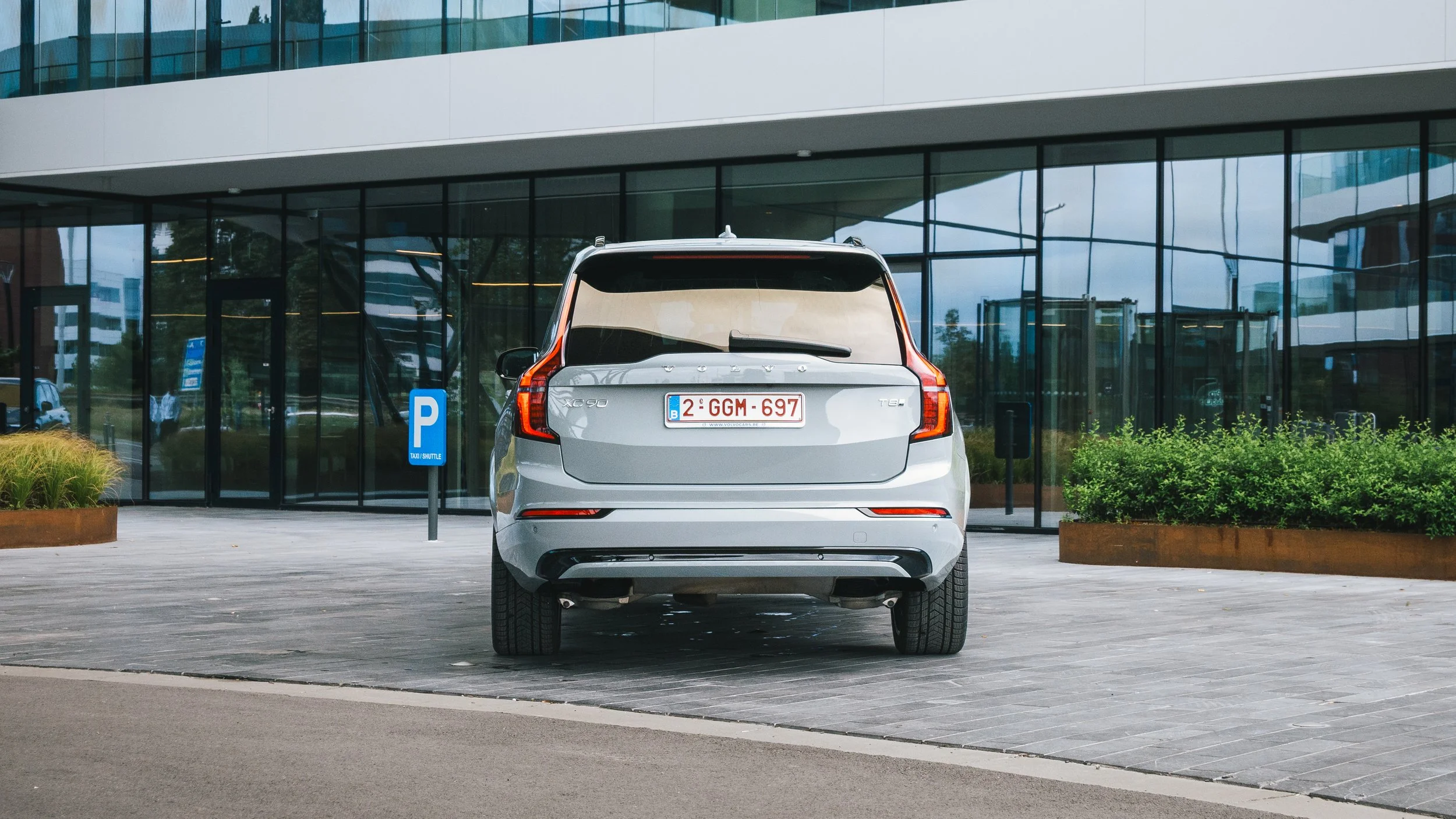 VOLVO_XC90-08.jpg