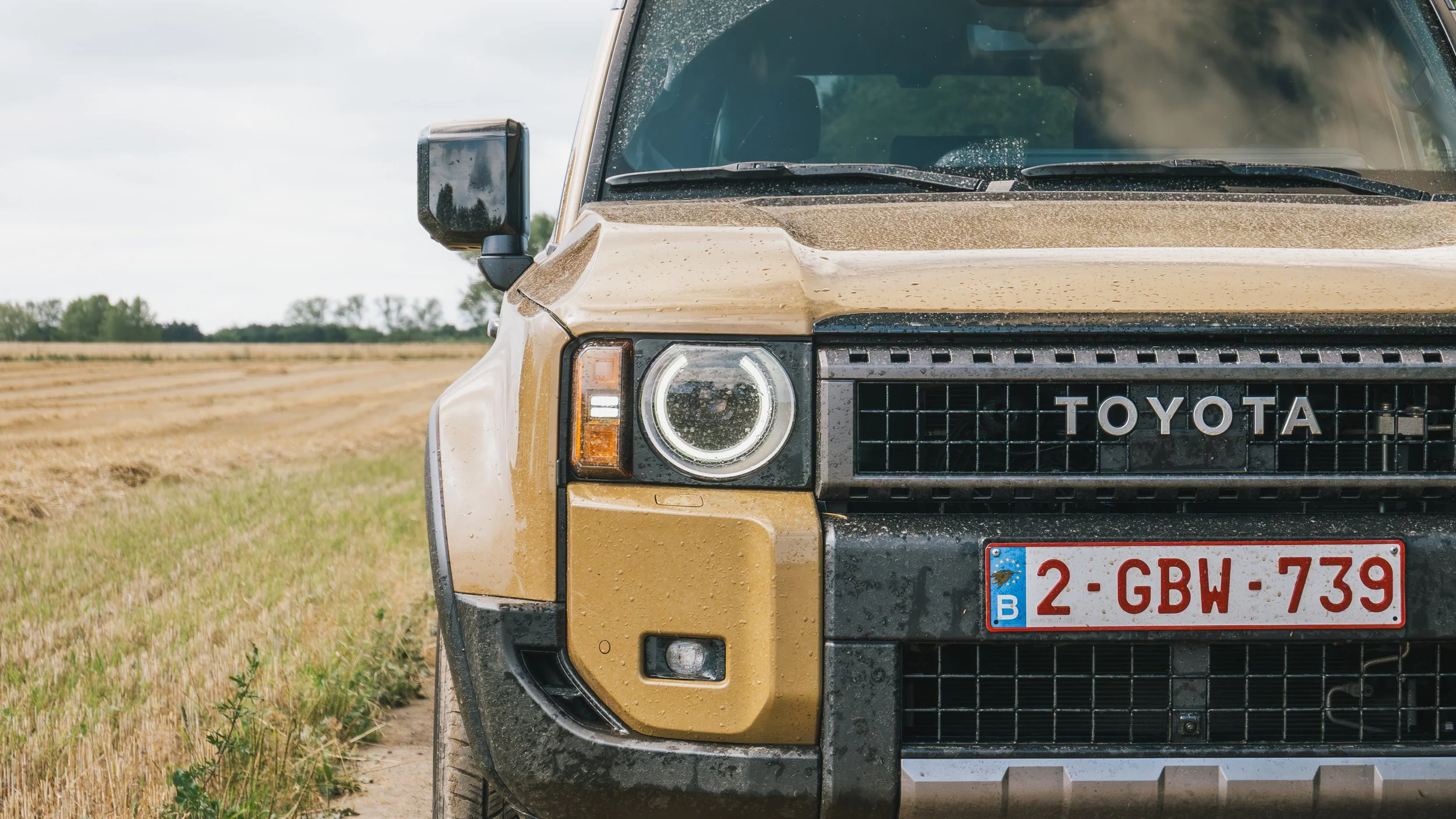 TOYOTA_LAND_CRUISER-10.jpg
