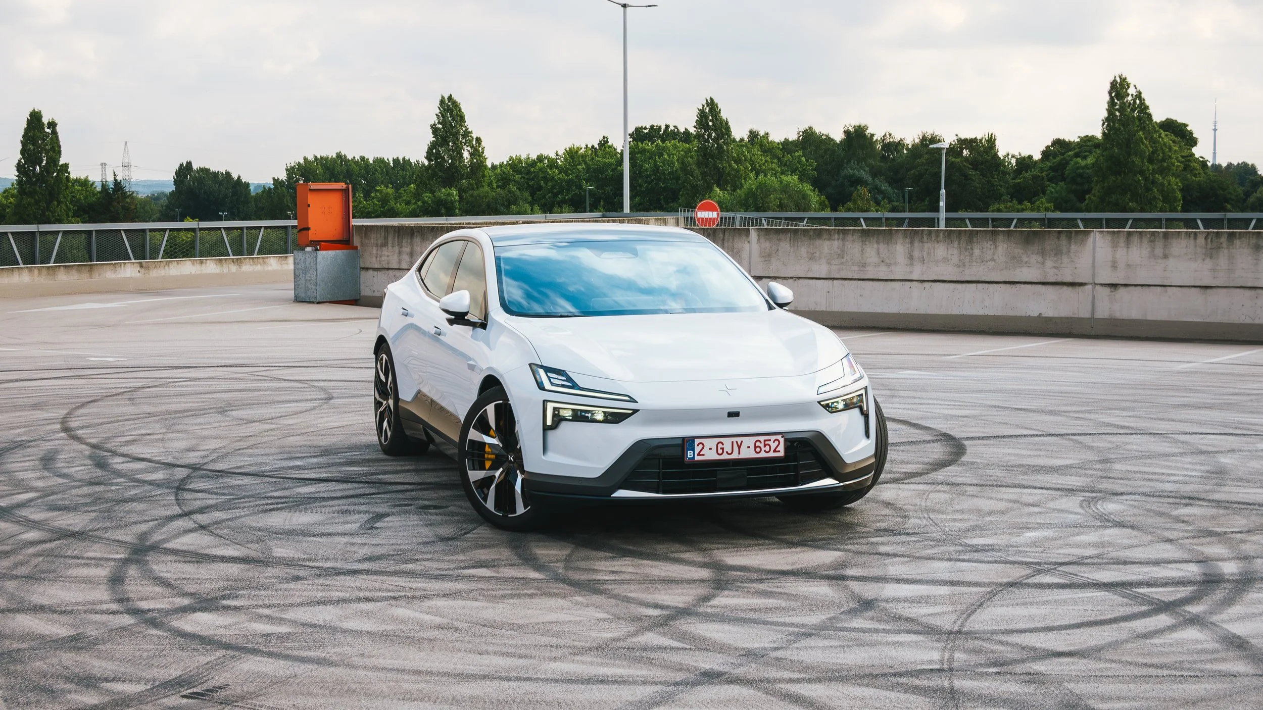 POLESTAR_4-02.jpg