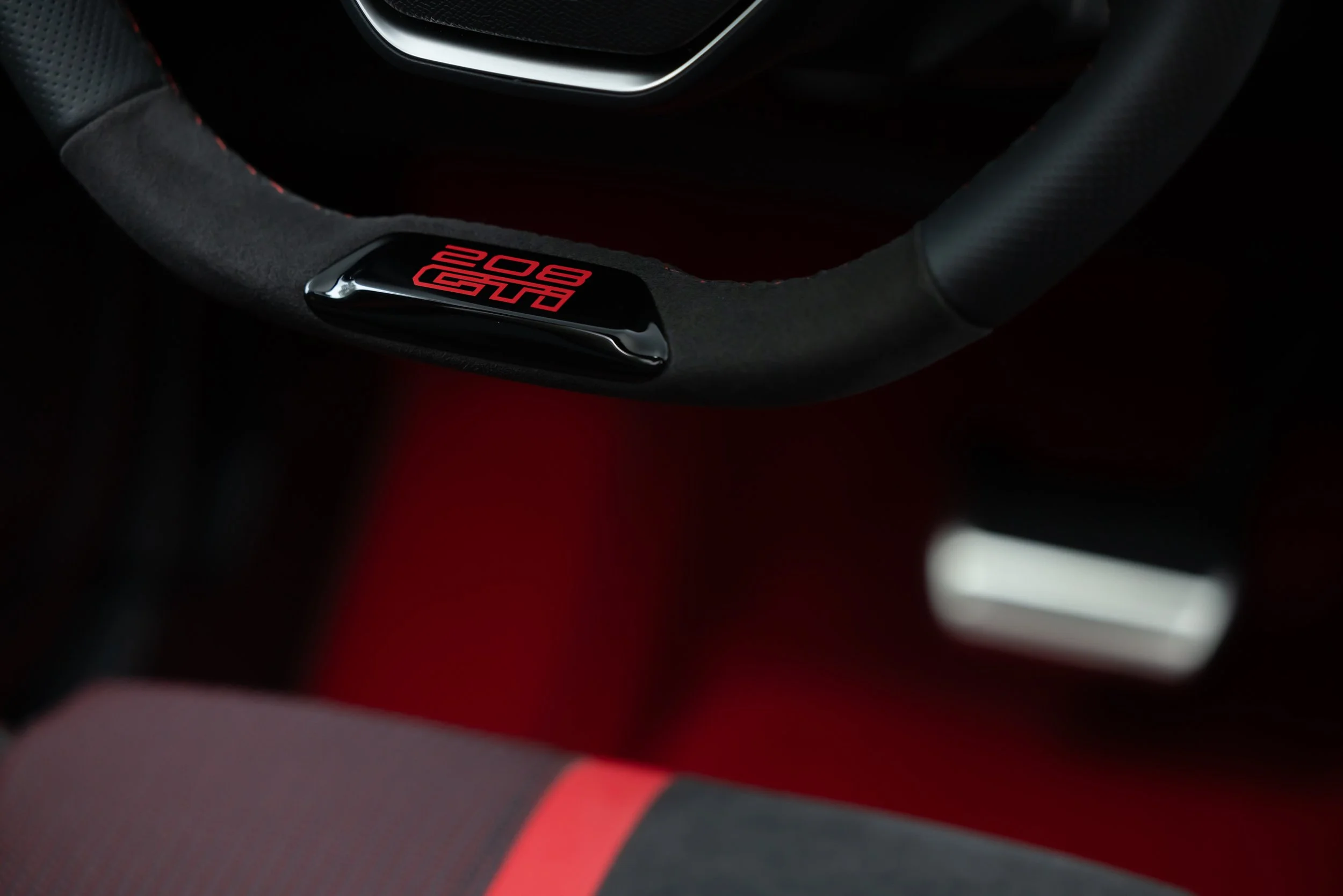 PEUGEOT_E208GTITESTDRIVE_2952.jpg