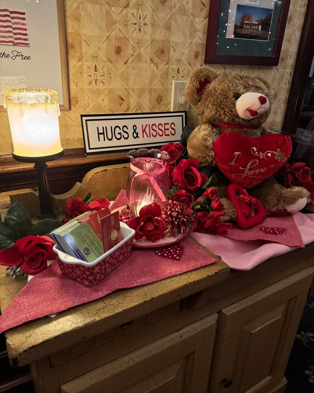 Hearts are up and tables are set 💘 Valentine&rsquo;s vibes are officially here at The Cooperage Inn ✨