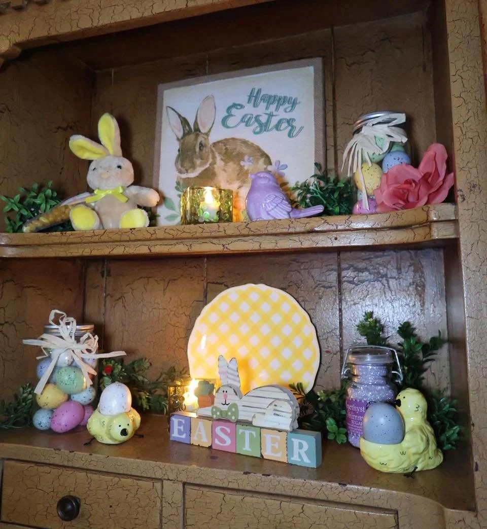 Spring has sprung at the Coop! 🌸 Tables are ready, your favorite dishes are waiting, and all that&rsquo;s missing is you! 

#happyspring #northforkli #northforkrestaurants #longislandeats