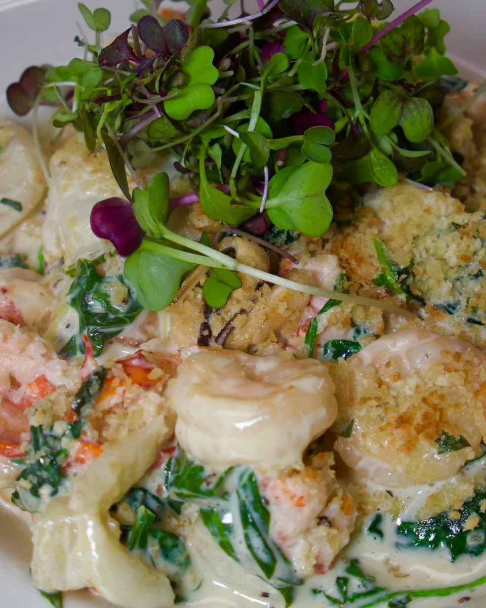 If you love seafood pasta&hellip; this is your moment 🍤 Seafood Newburg with lobster, langoustines, shrimp, scallops, and pappardelle in a sherry tarragon cream sauce, topped with toasted breadcrumbs!

THIS WEEK ONLY