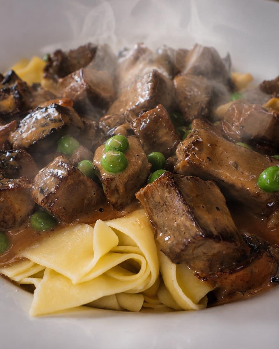 Woah&hellip; look at that steam rising off this Braised Short Rib Stroganoff! 

Roasted wild mushrooms, sweet peas, creamy demi, pappardelle tossed in butter &amp; parmesan, finished with a dollop of sour cream.

That&rsquo;s how we do dinner at the 