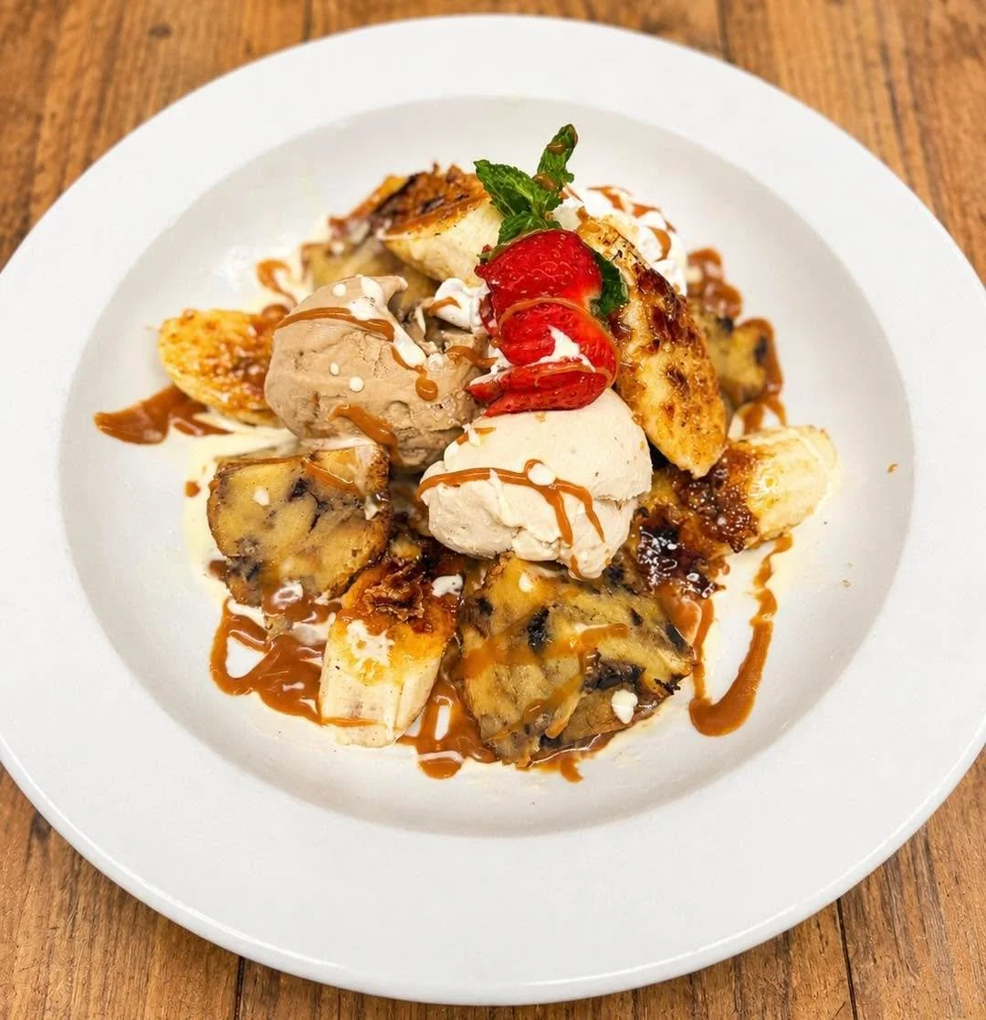 Our Chocolate Chip Banana Bread Pudding Sundae is stacked with banana br&ucirc;l&eacute;, salted caramel ice cream, pecan ice cream, cr&egrave;me anglaise, caramel drizzle, and fresh whipped cream&hellip; basically everything good in one bowl. 🤎🍨 A