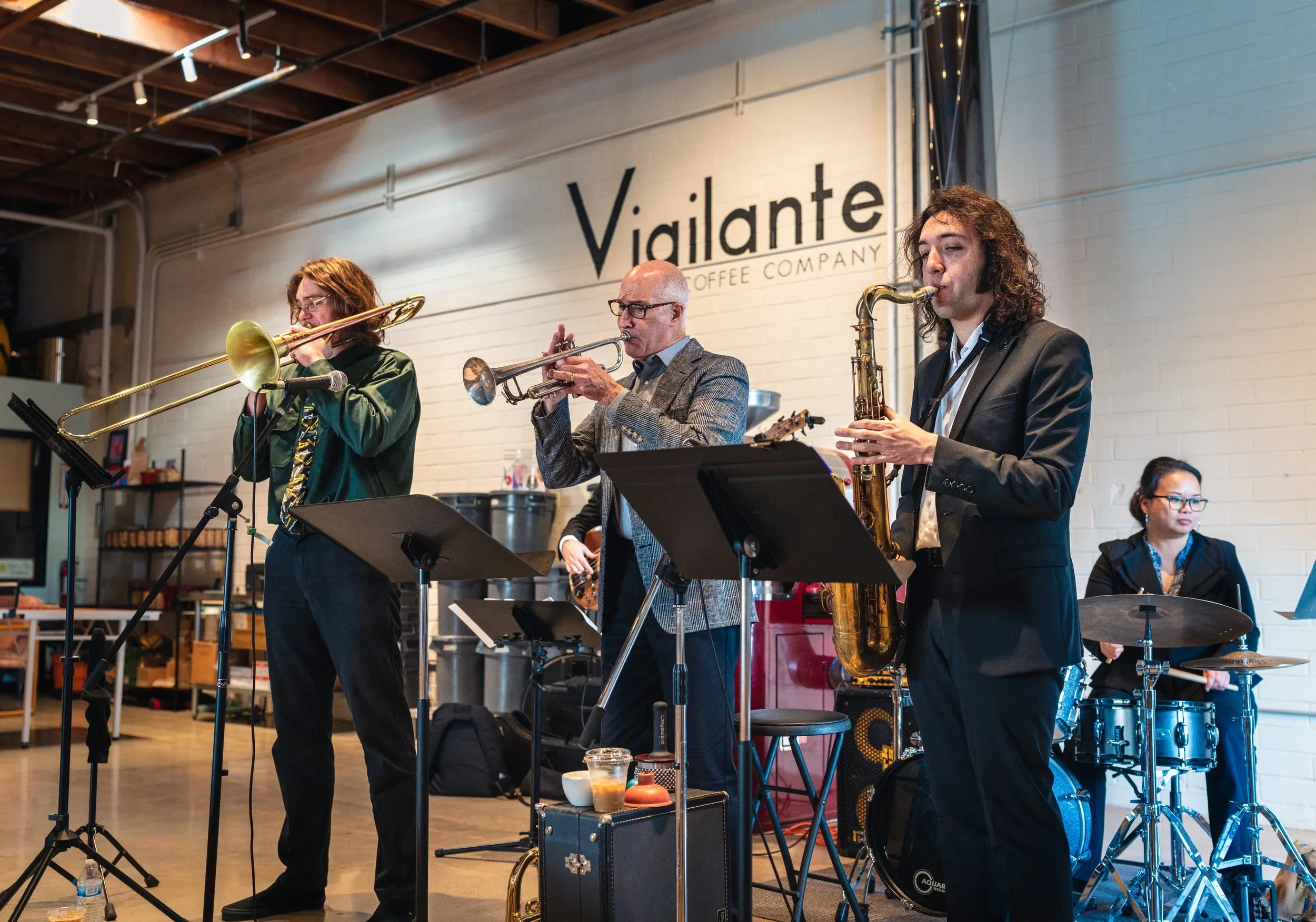 Band_1_70.webp