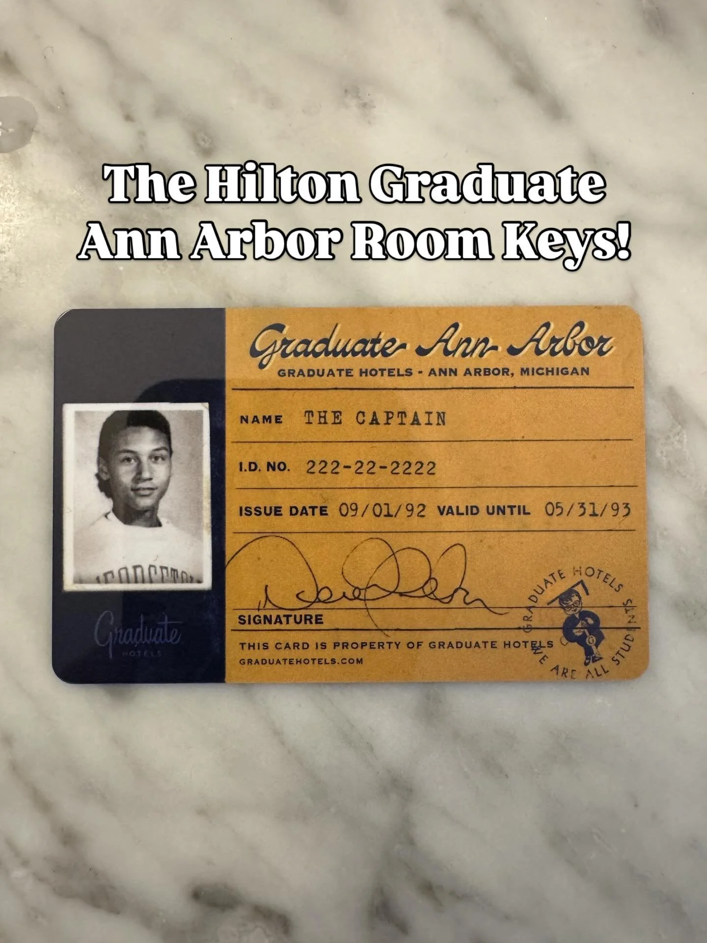The room keys at the @graduatehotels in Ann Arbor are (slightly modified) student IDs of famous Michigan alums. So awesome!! Go Blue!

@derekjeter @richeisen @barrylarkin @uofmichigan @michiganalumni #goblue