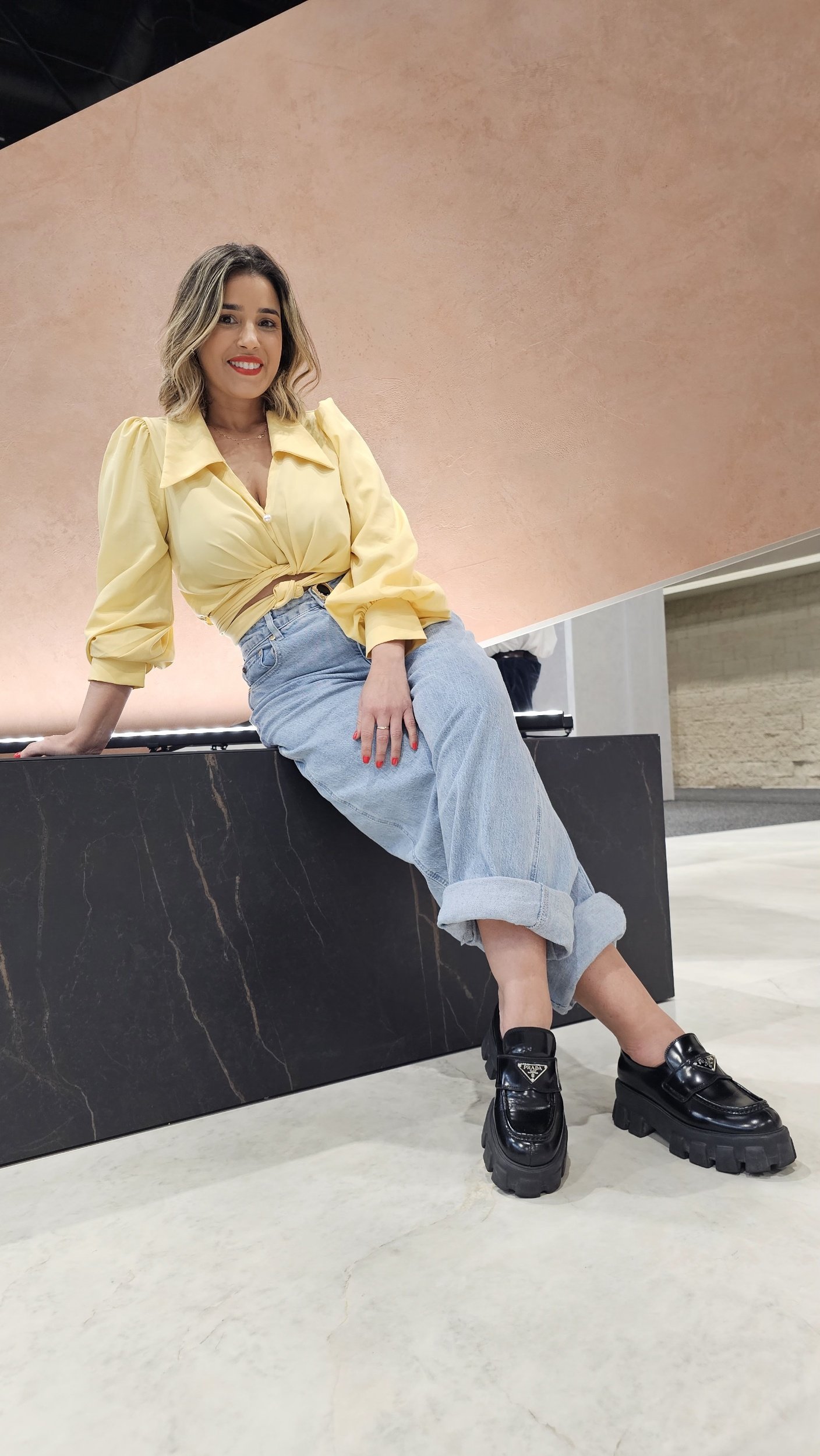 Lais Luz with Neolith facade and mineral surface materials used in modern architectural projects
