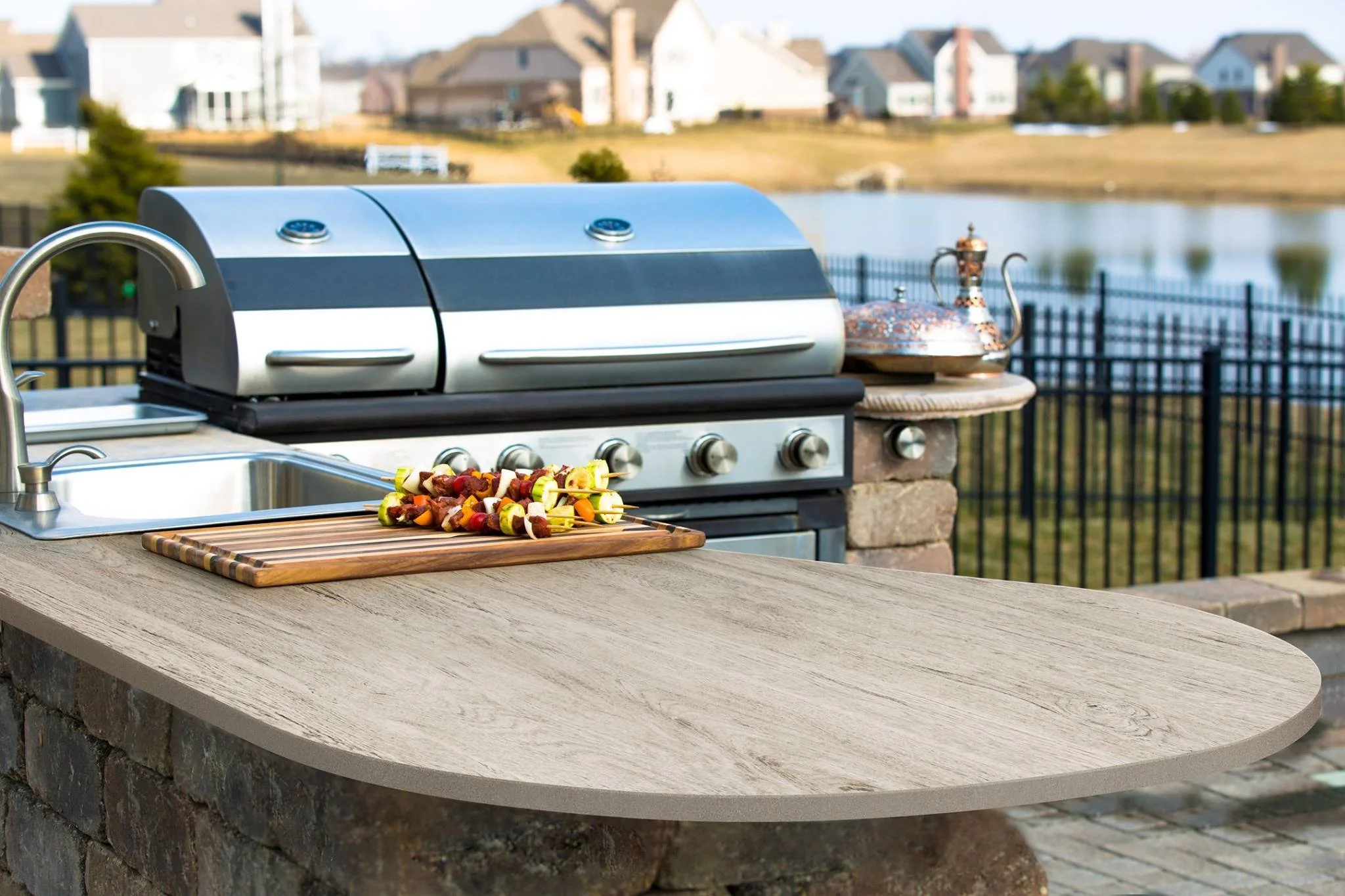 Best Outdoor Countertops for Florida’s Climate