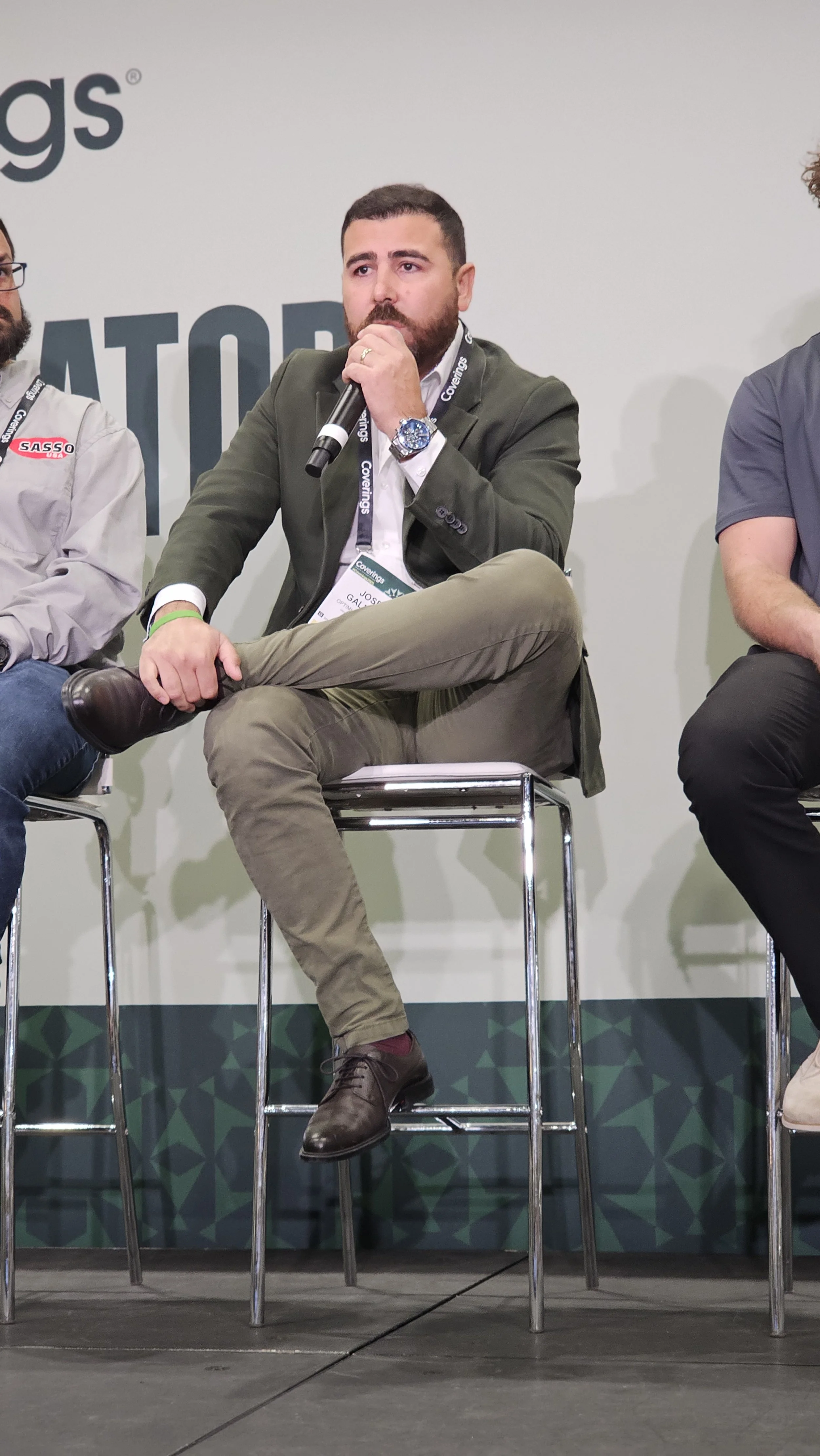 Jose Galiano talking about Optimum Italian Porcelain Slab at Coverings 2025