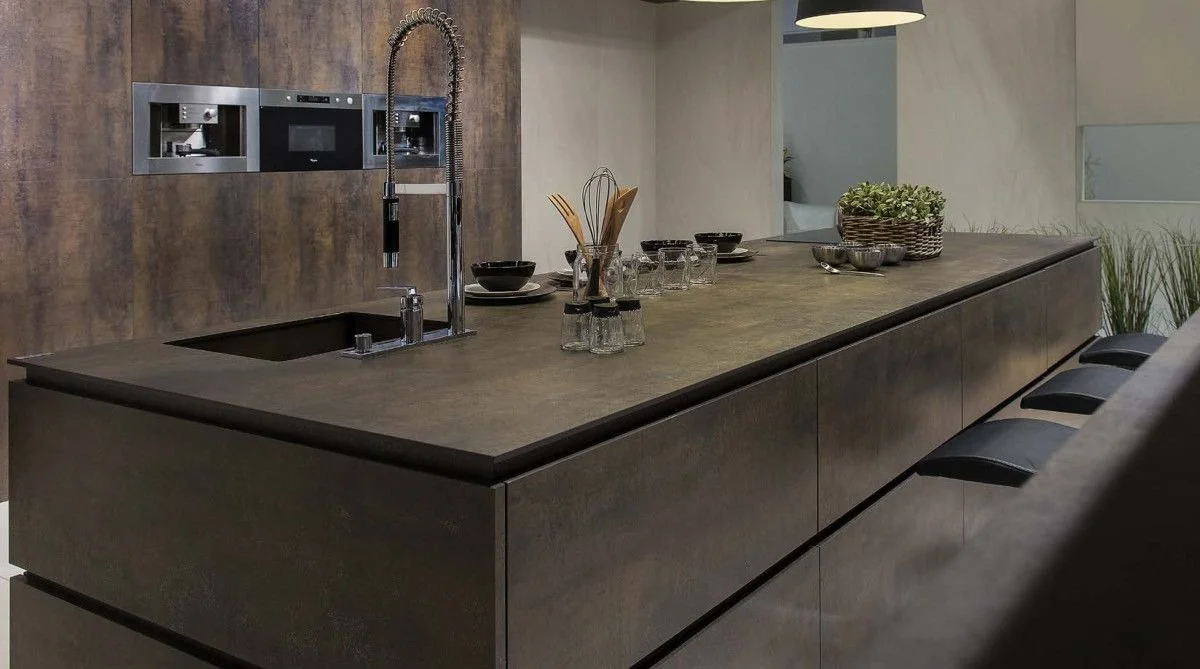 neolith litchen thin edge.jpg
