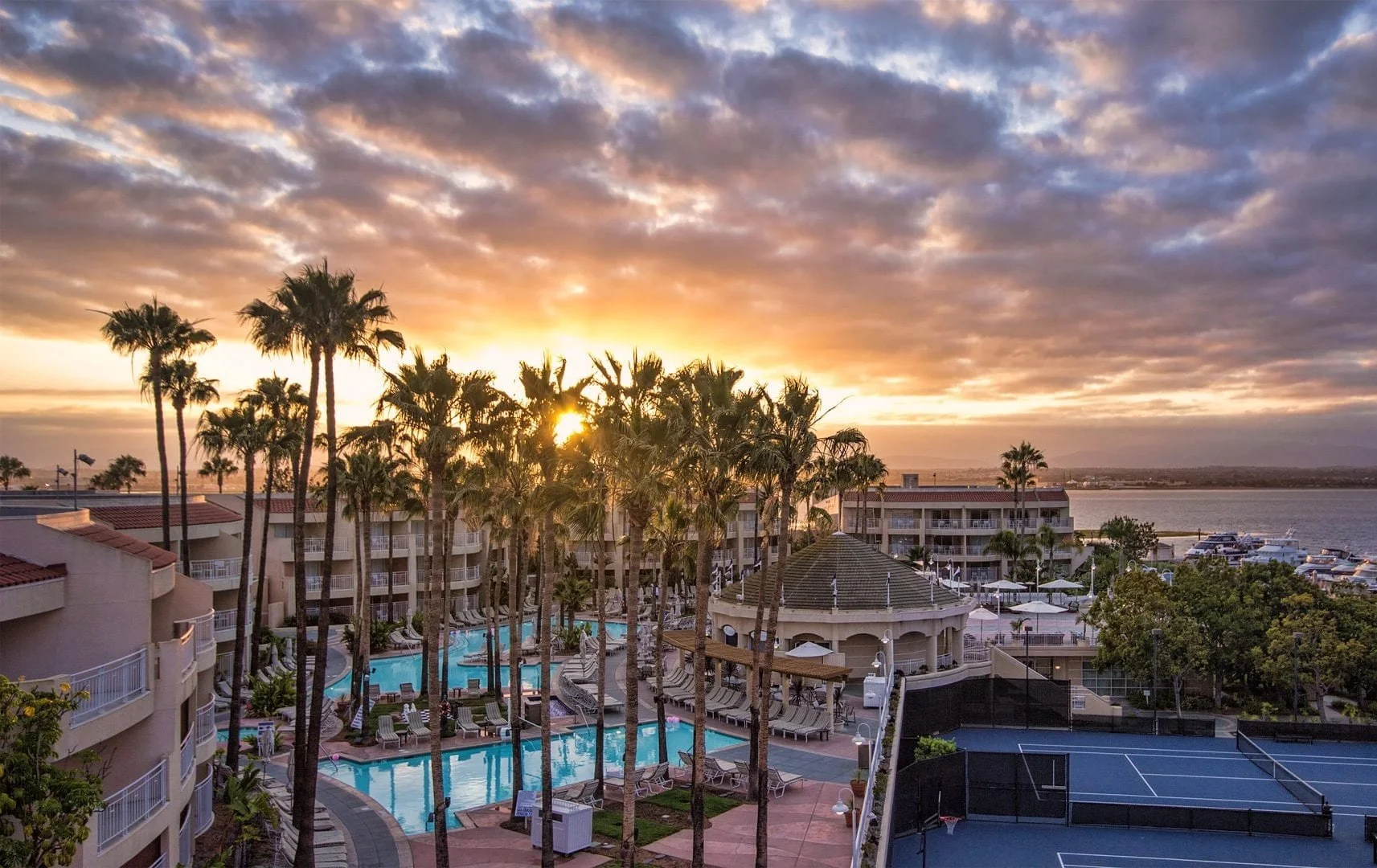 Loews-Sunrise-06-05-2015-e1559956249902.jpg