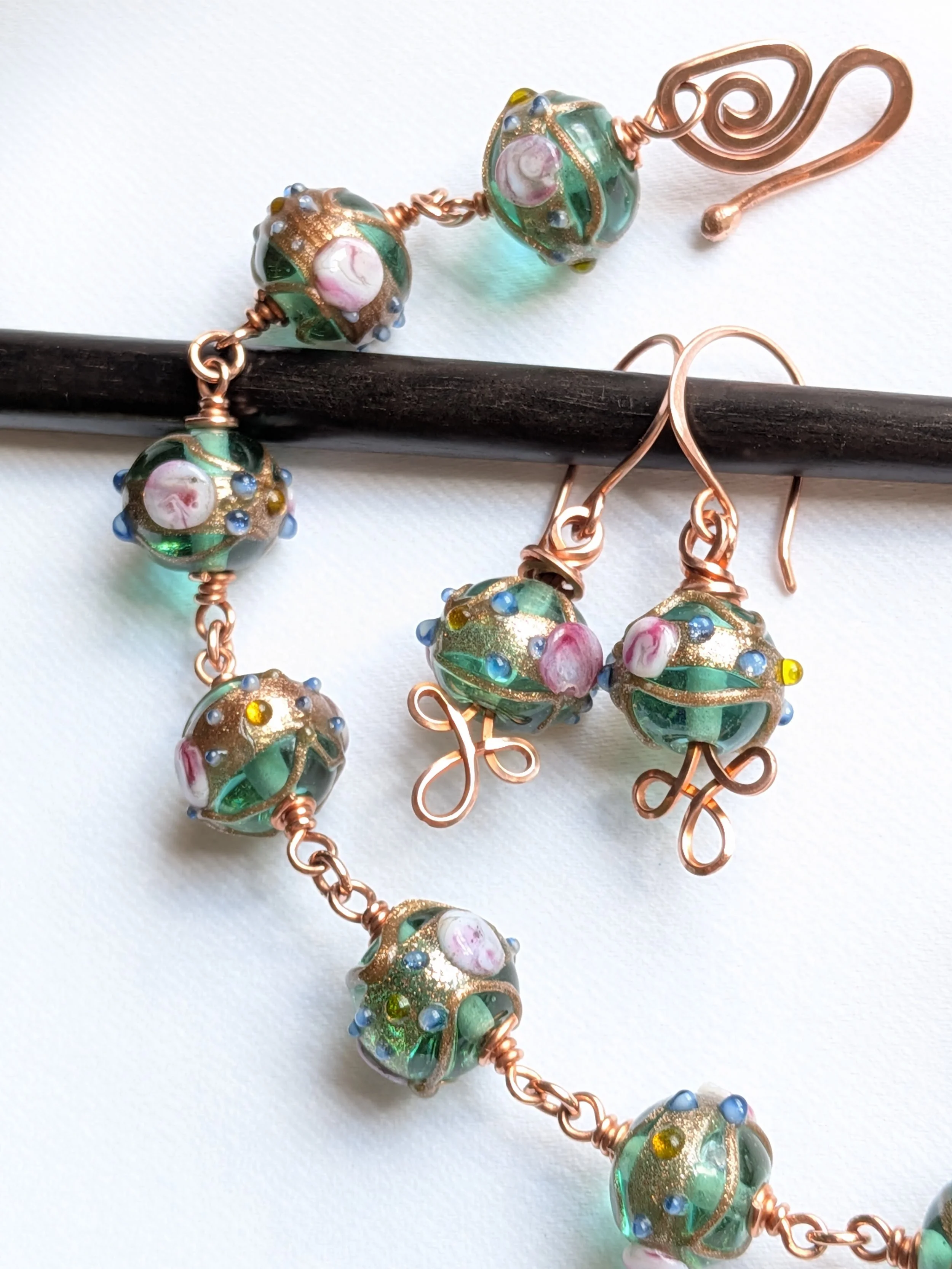 Vintage Venetian Emerald Green Glass Beads Bracelet and Earring Set