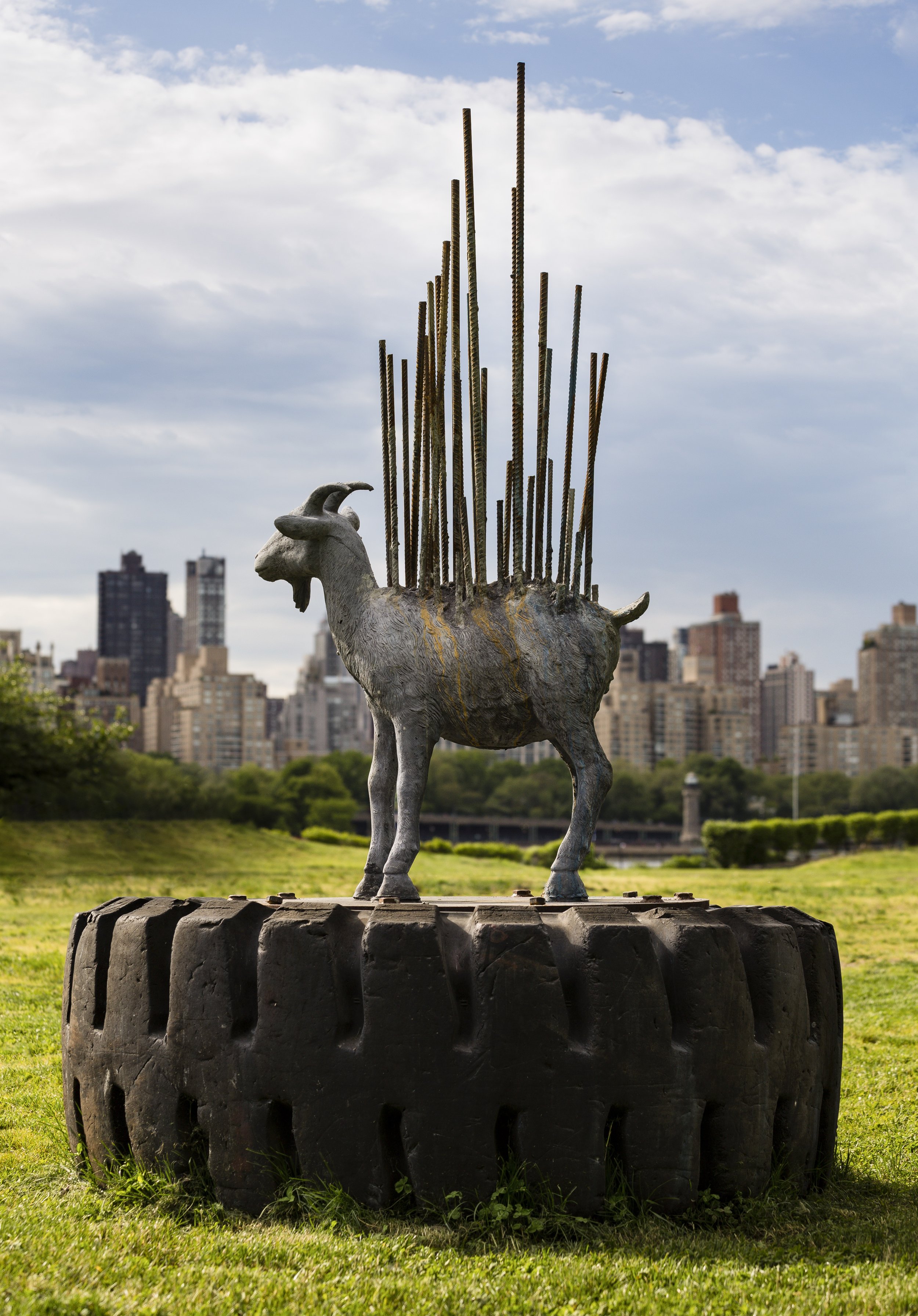 Ward_TireGoat_1_PhotoByNicholasKnight.jpg