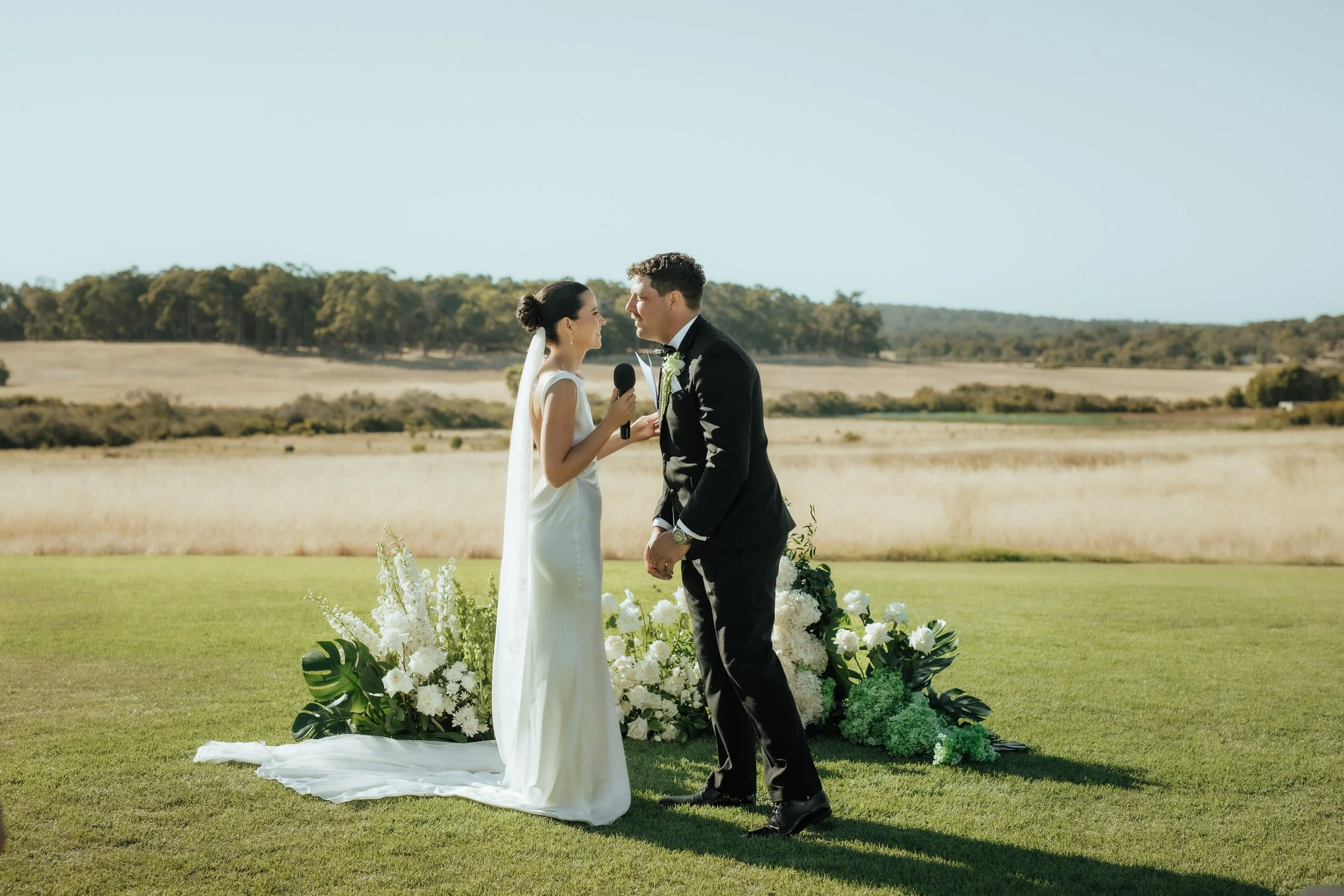 Choosing a Yallingup Wedding Photographer 