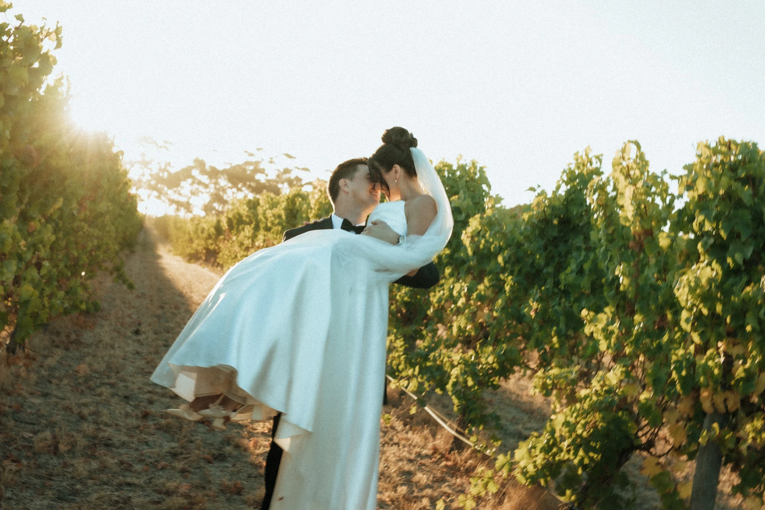 How to Choose a Destination Wedding Photographer in Australia