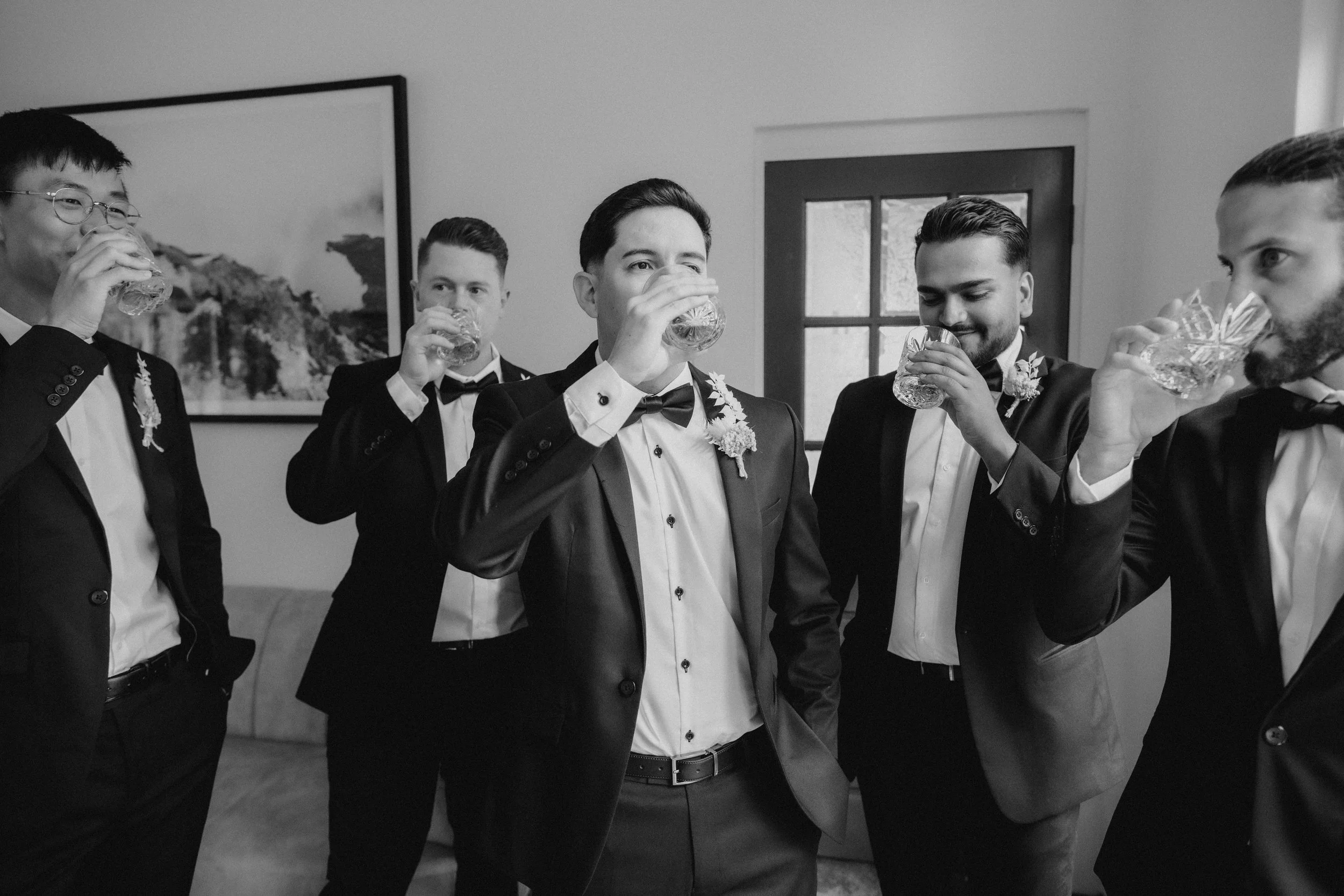 When Should Wedding Photos Start on Your Day?