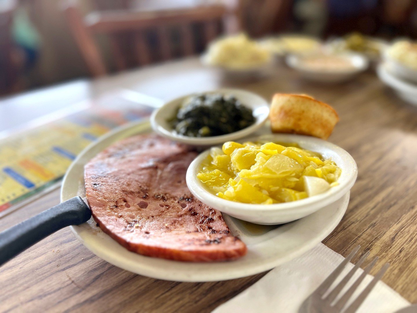 When you really can't decide, just go with ...
🍽
#wendellsmithsrestaurant #wendellsmiths #nashvilletn #nashvillemeatn3 #meatn3 #countrycooking #southernfood #downhomecooking