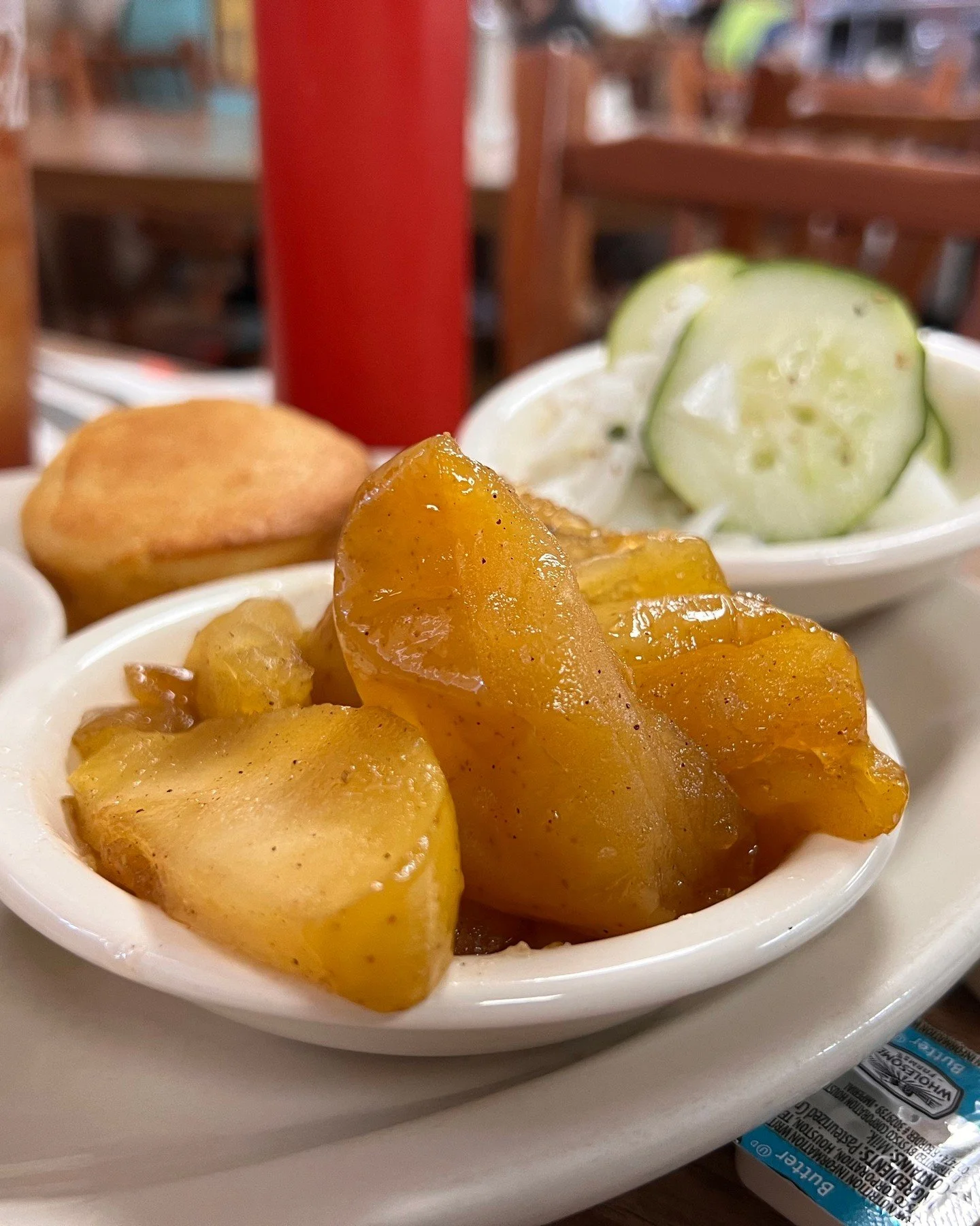 🍎 Fresh baked apples: Sweet, warm, and kissed with cinnamon. This is the kind of Southern comfort that&rsquo;ll have you forgettin&rsquo; all about that diet.

#SweetAsSunday #BakedWithLove #CountryDessert #bakedapples #wendellsmithsrestaurant #wend