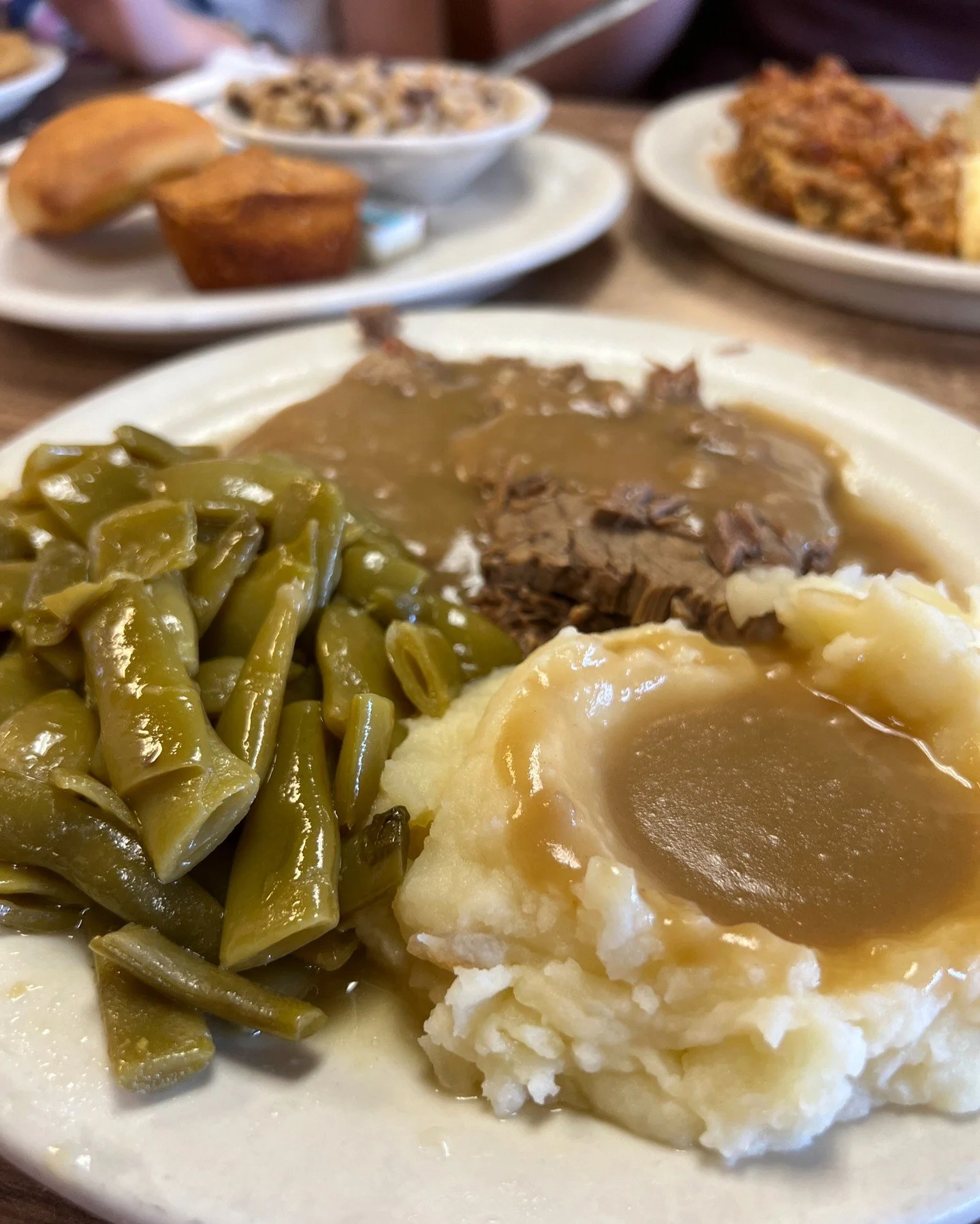 Well, we blasted through this week as fast as a hiccup! LOL. What's the most amount of times you've even at our restaurant in ONE week?

#wendellsmithsrestaurant #wendellsmiths #nashvilletn #nashvillemeatn3 #meatn3 #countrycooking #southernfood #down