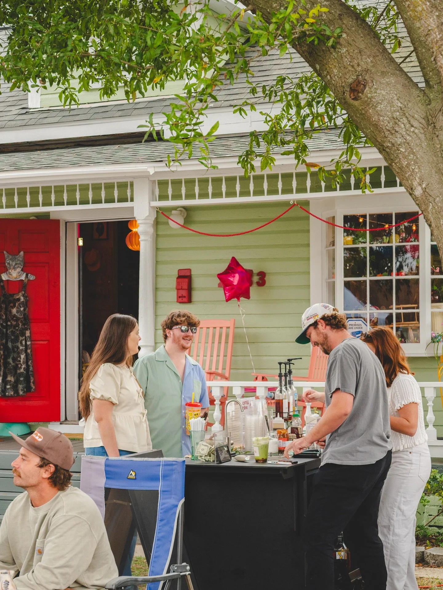 BLACK FRIDAY &amp; SMALL BIZ SAT DEALS &amp; HAPPENINGS in The Cargo District this weekend! 👇😌 

FRI &amp; SAT DEALS
🛍️ @auggieandzo (FRI): 35% Off Storewide (SAT): 25% Off Storewide 
🛍️ @sharkbitejewelry_ (FRI): 15% off all single piece shark to