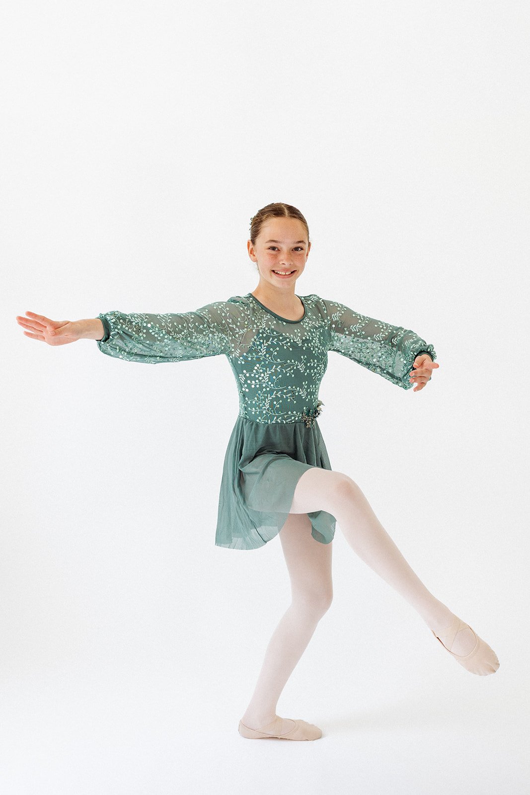 LindseyDenmanPhoto-LosAngeles-California-ballet-studio-arts-portraits-250517-0015.jpg
