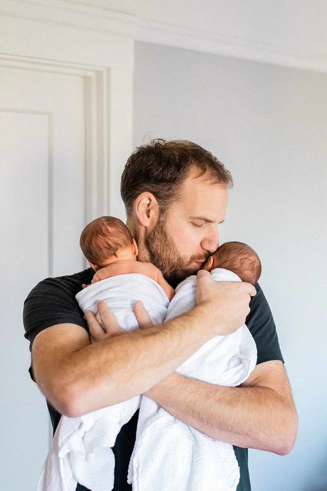 Los Angeles Family Photography Experience featuring family, maternity, newborn, and mini sessions with pricing, session planning, and photography tips.