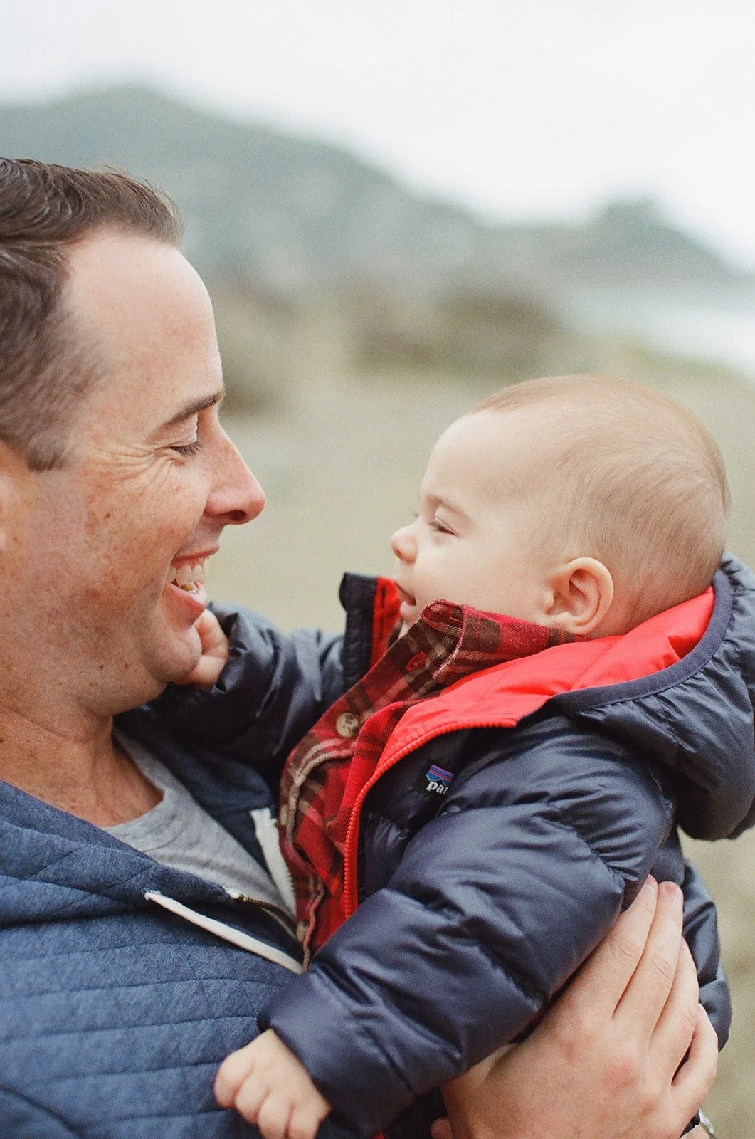 Pacifica_Family_Photographer_beach.231016.015.jpg