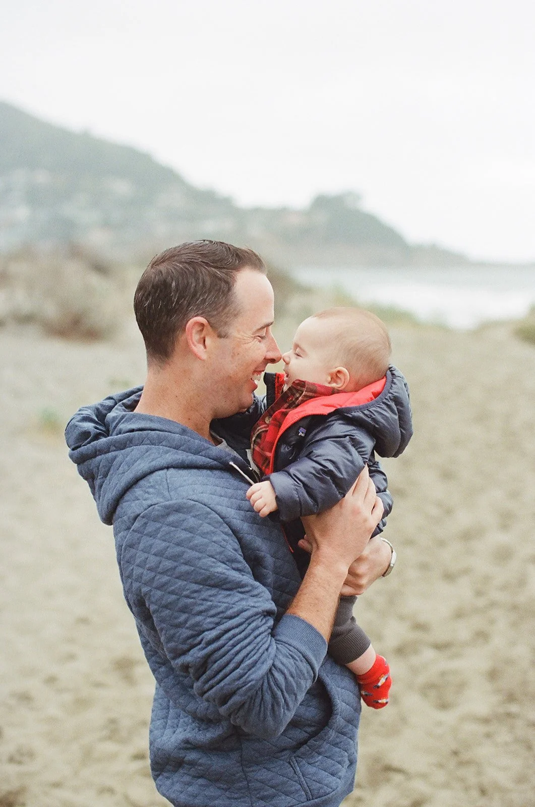 Pacifica_Family_Photographer_beach.231016.017_websize.jpg